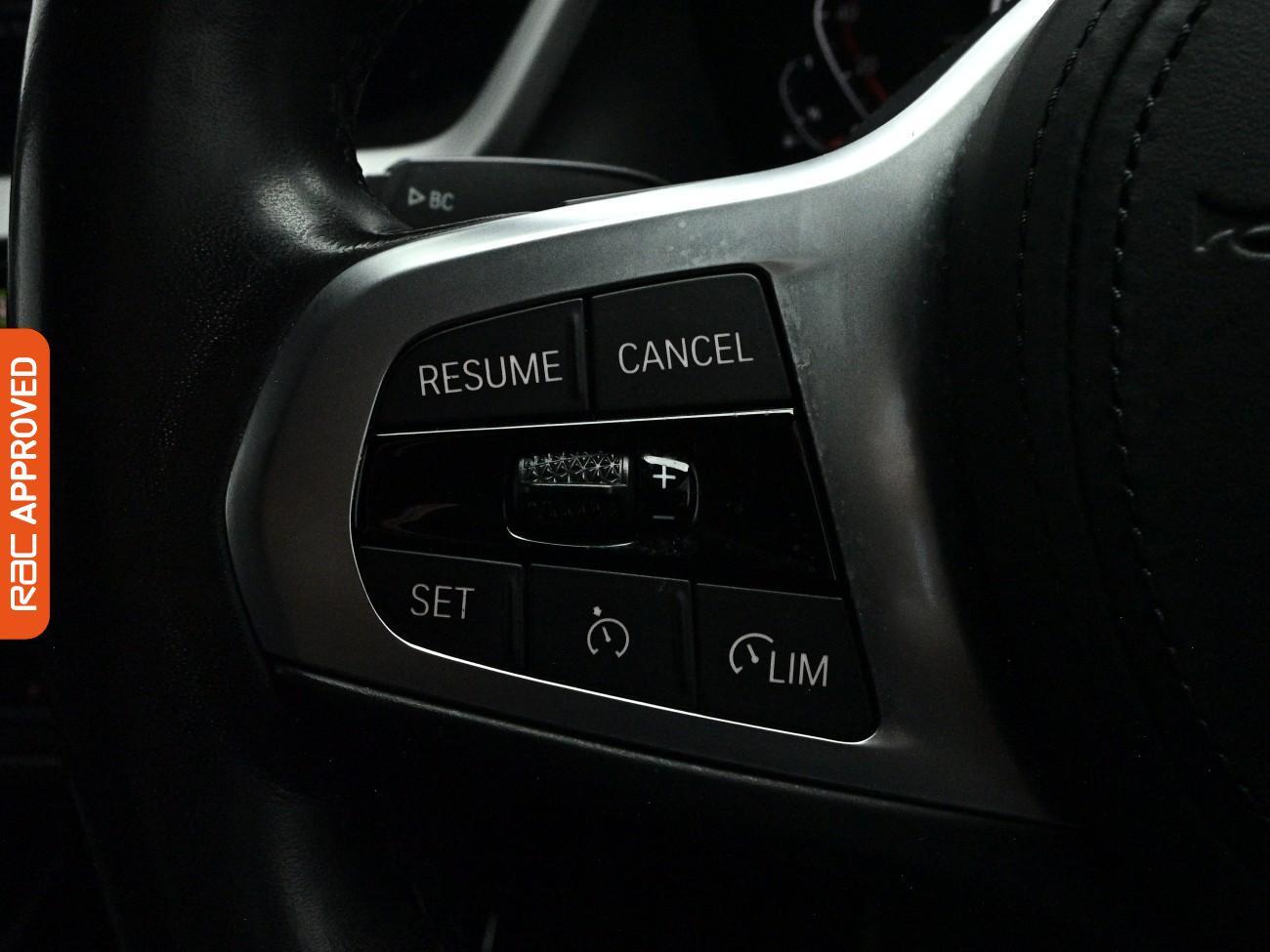 BMW 1 Series view 22