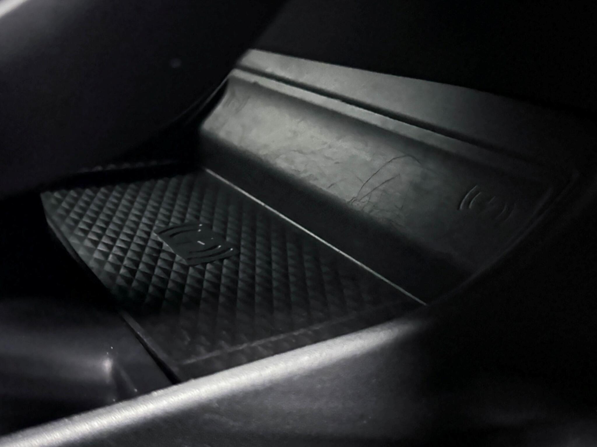 Land Rover Range Rover Evoque view 38