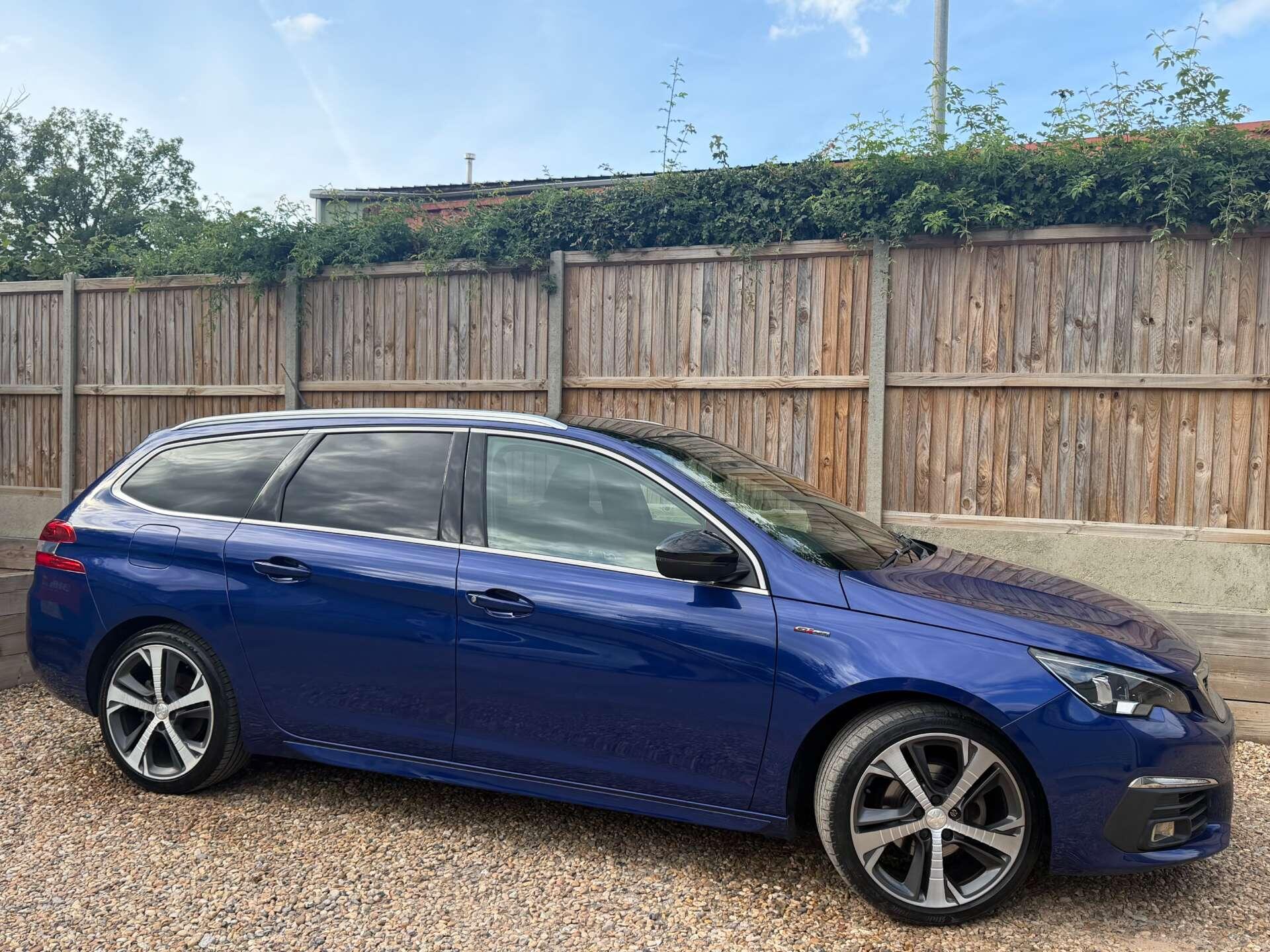 Peugeot 308 SW view 11
