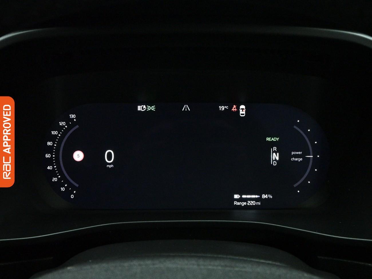 Volvo XC40 view 12