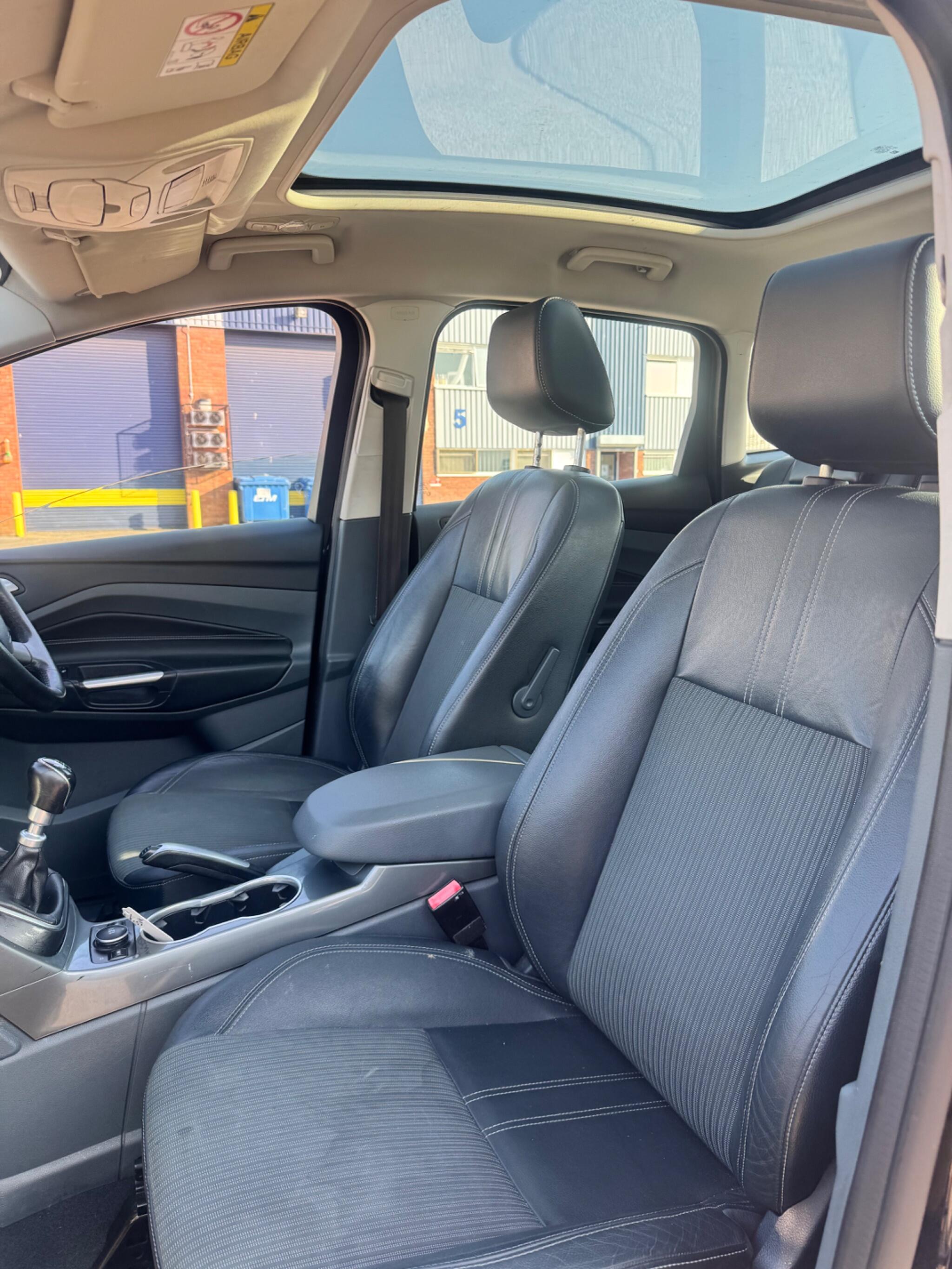 Ford C-Max view 43