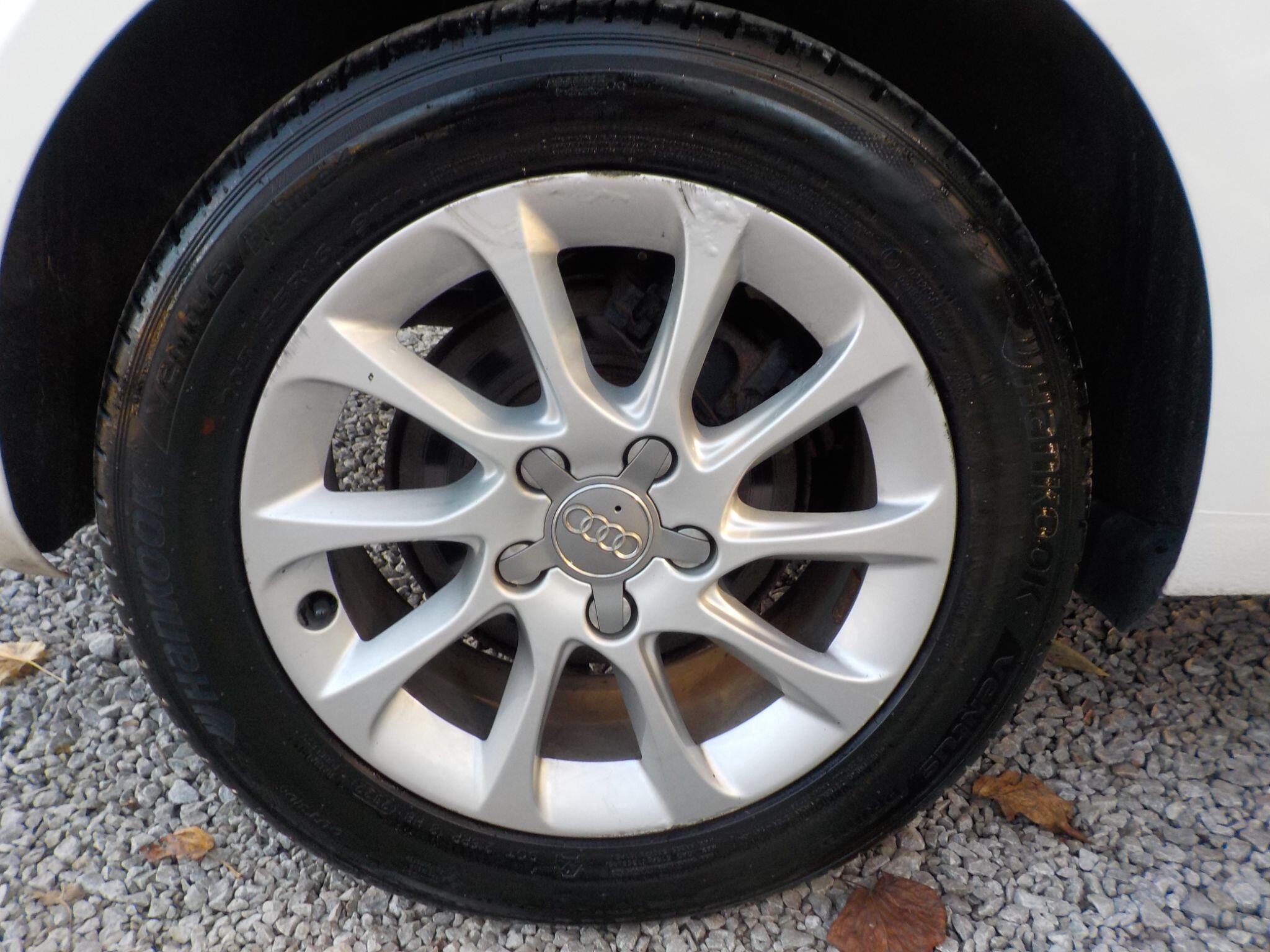Audi A3 1.6 TDI SE Euro 5 (s/s) 3dr
