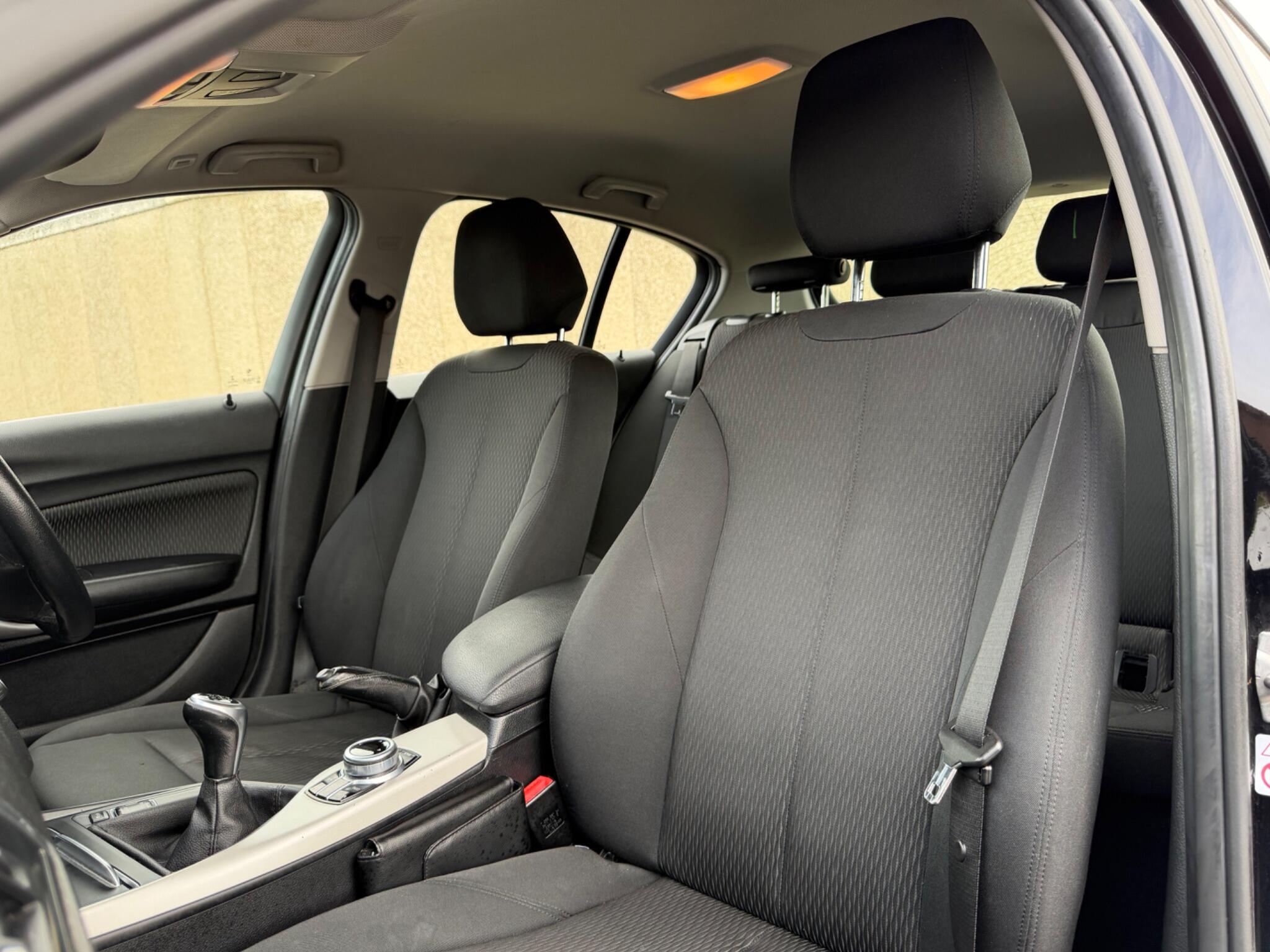 BMW 1 Series view 24