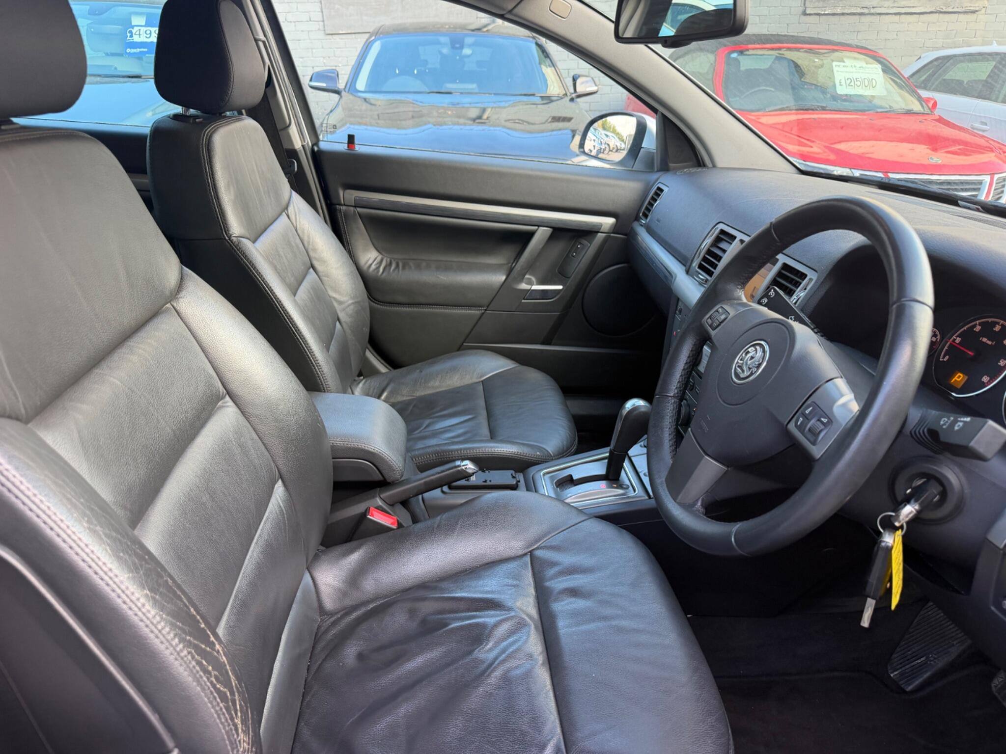 Vauxhall Signum view 10