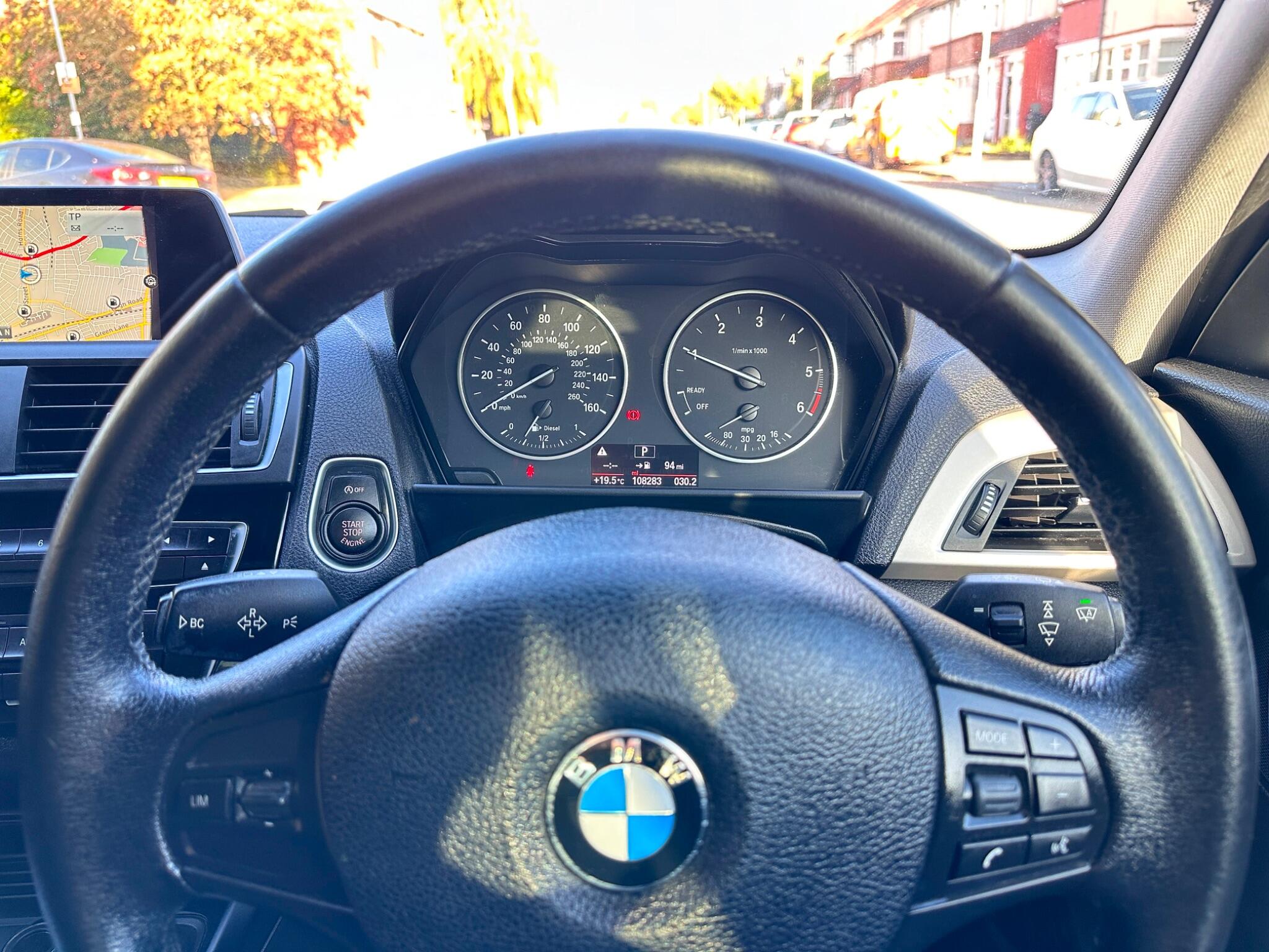 BMW 1 Series view 14