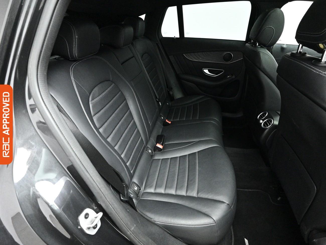 Mercedes-Benz Eqc view 14