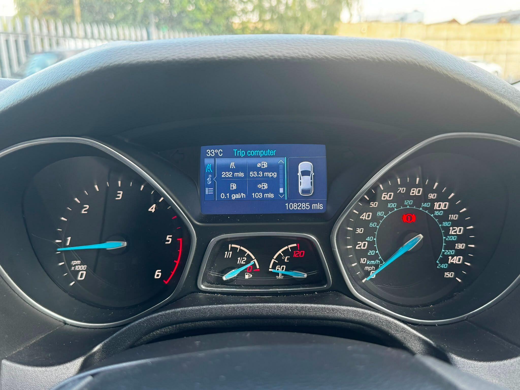 Ford Focus view 26