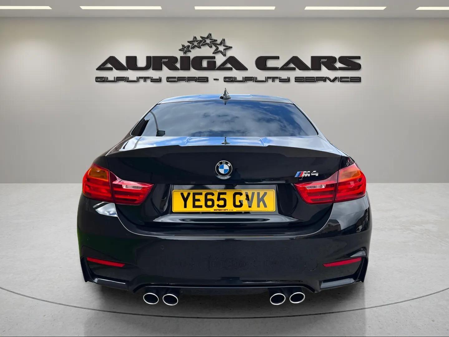 BMW M4 view 10