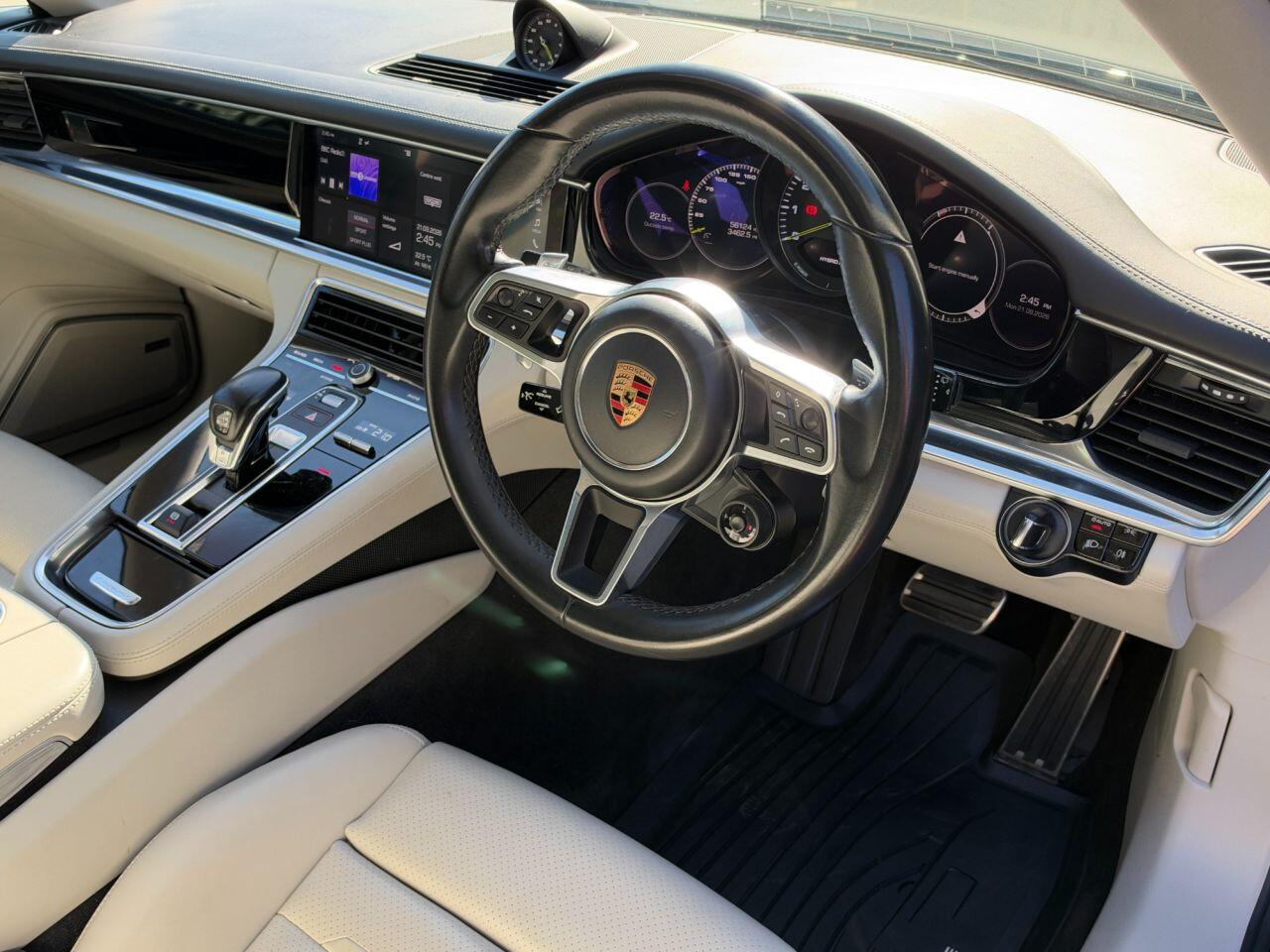 Porsche Panamera view 40