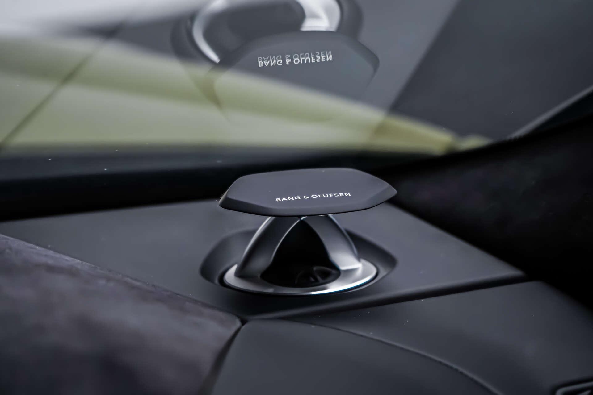 Lamborghini Urus view 26