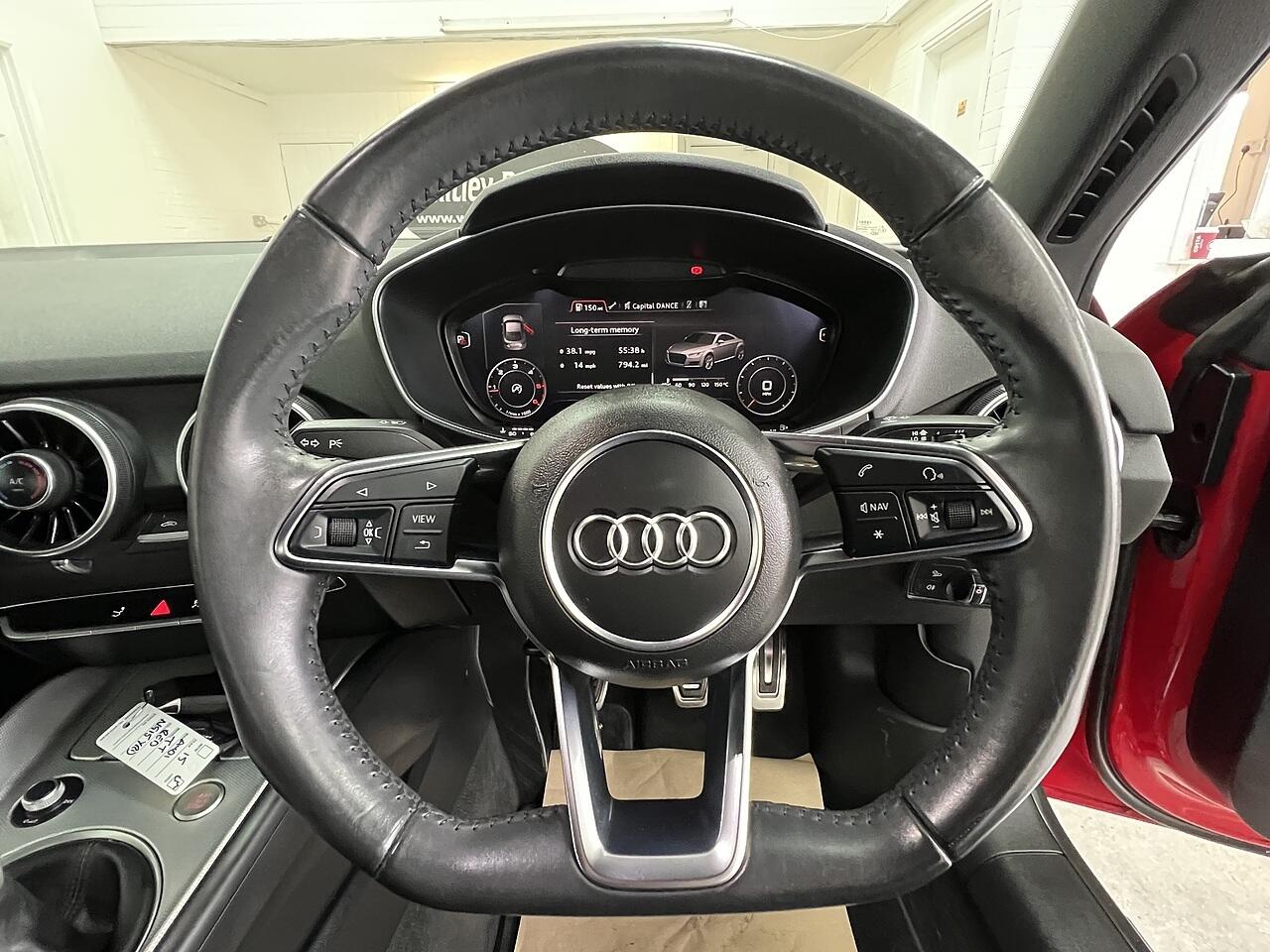 Audi TT view 9