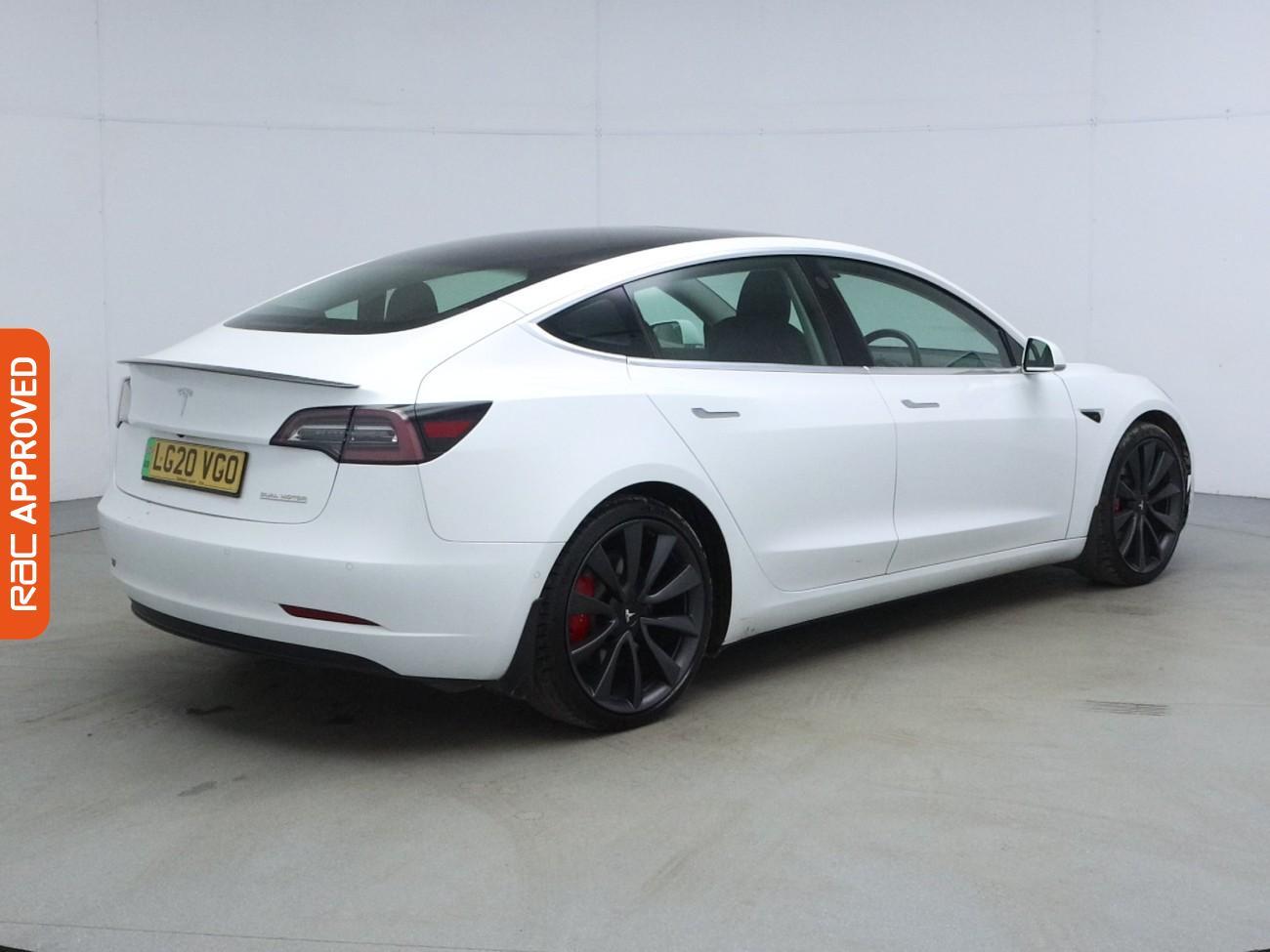 Tesla Model 3 view 32