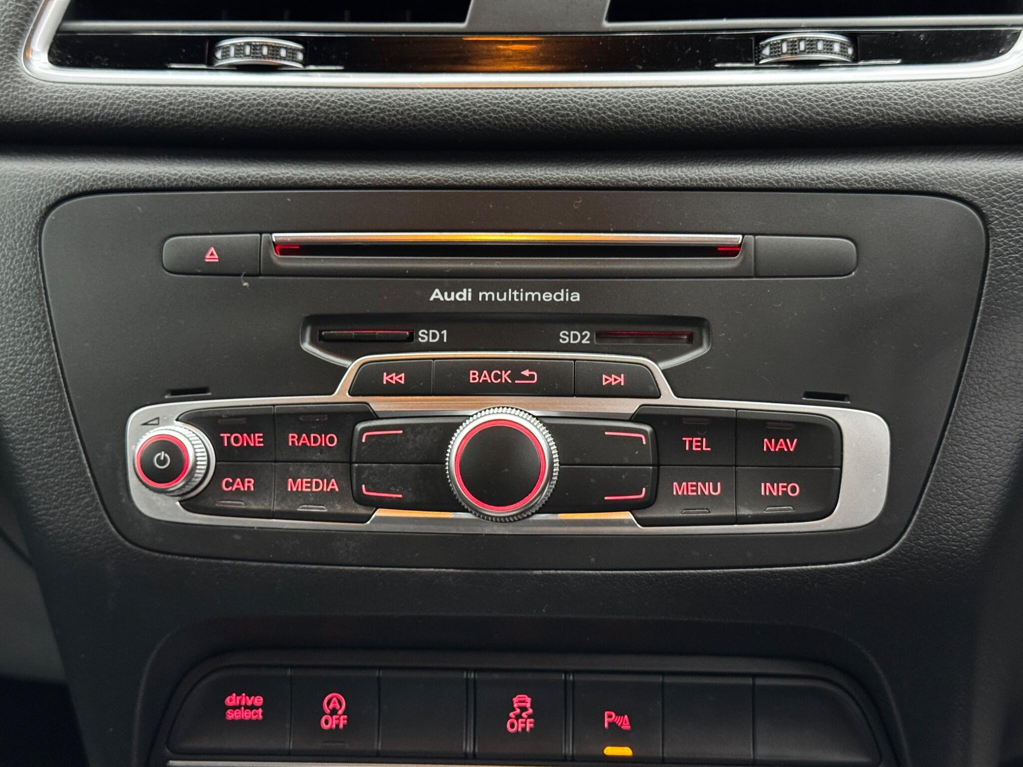 Audi Q3 view 28