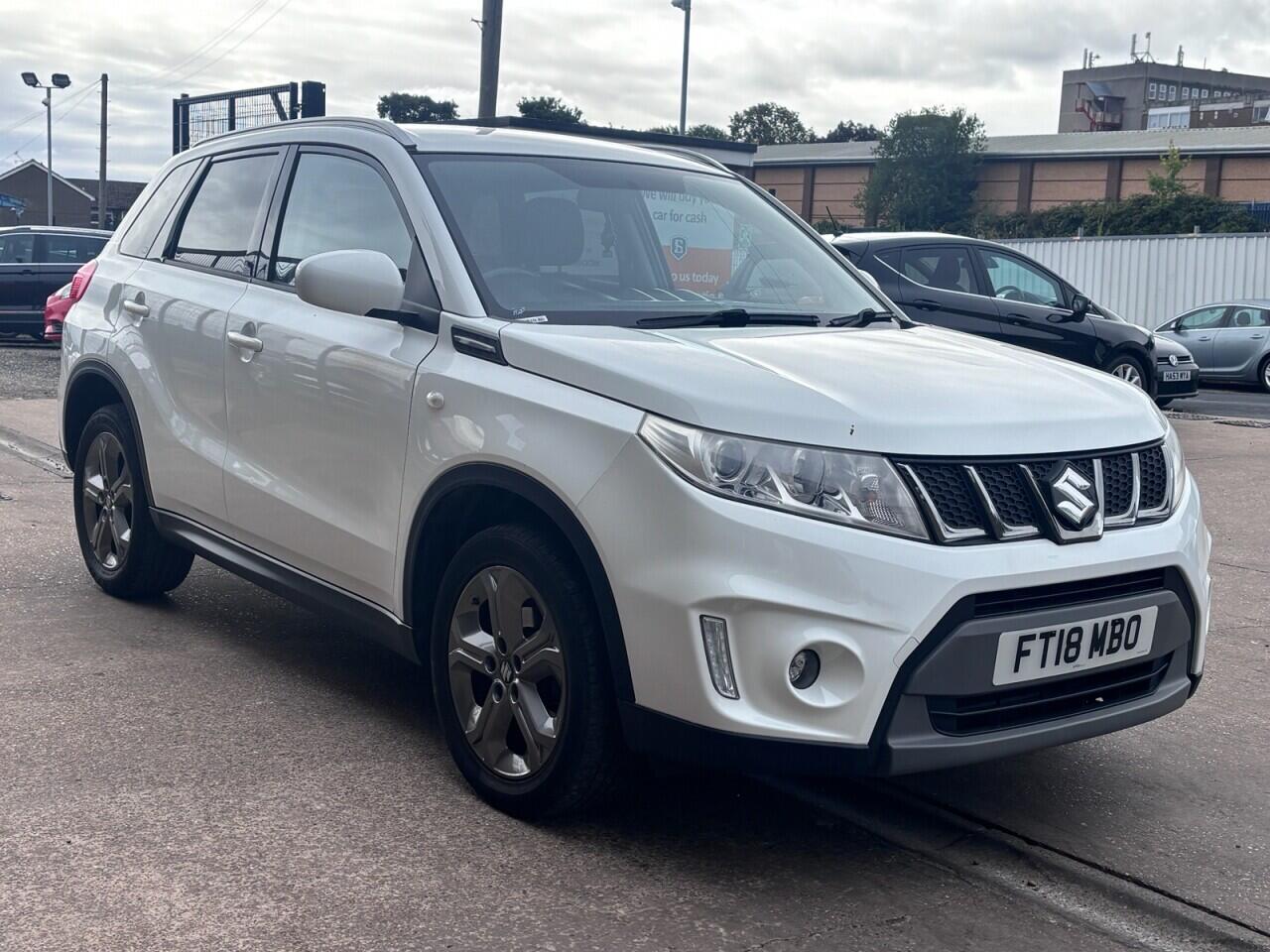 2018 Suzuki Vitara in White for sale