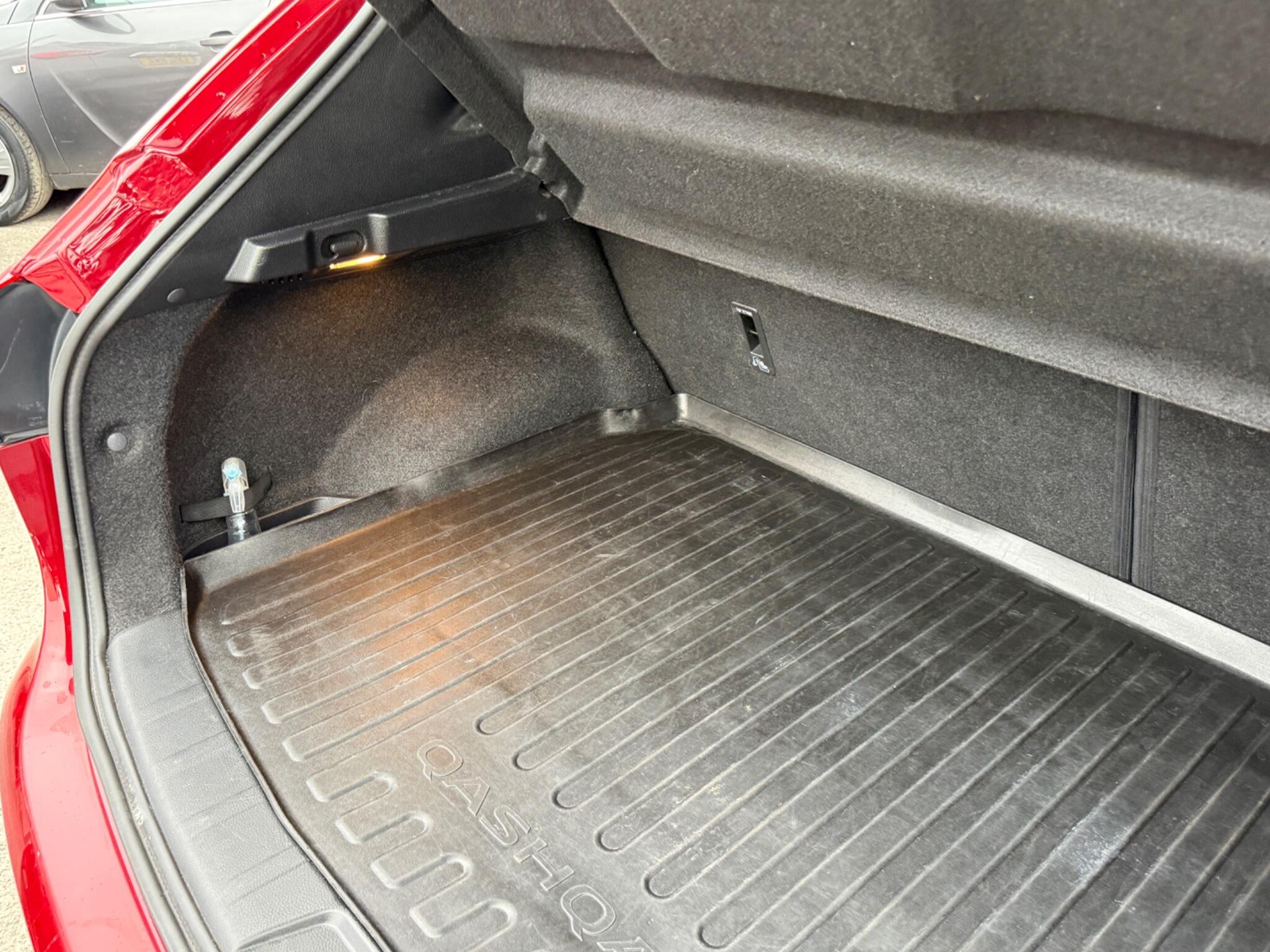 Nissan Qashqai - Image 48