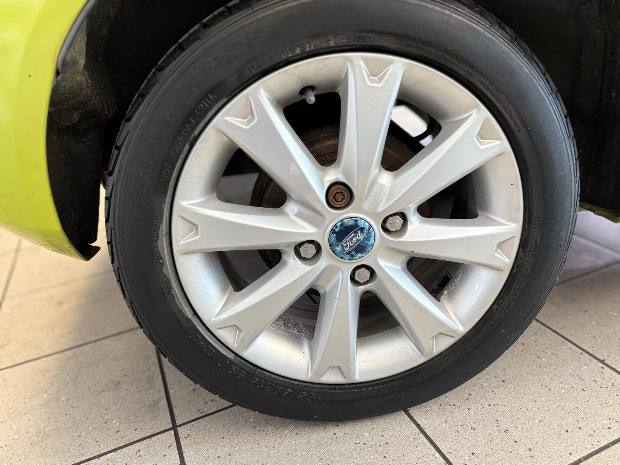 Ford Fiesta view 30