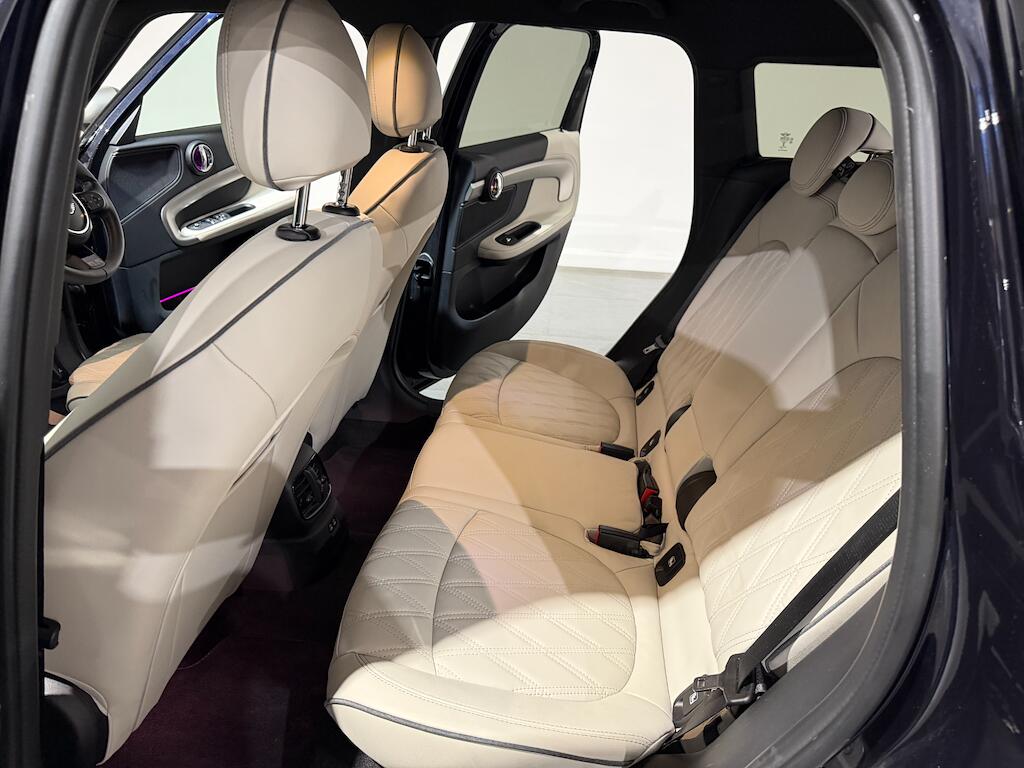 Mini Countryman view 12