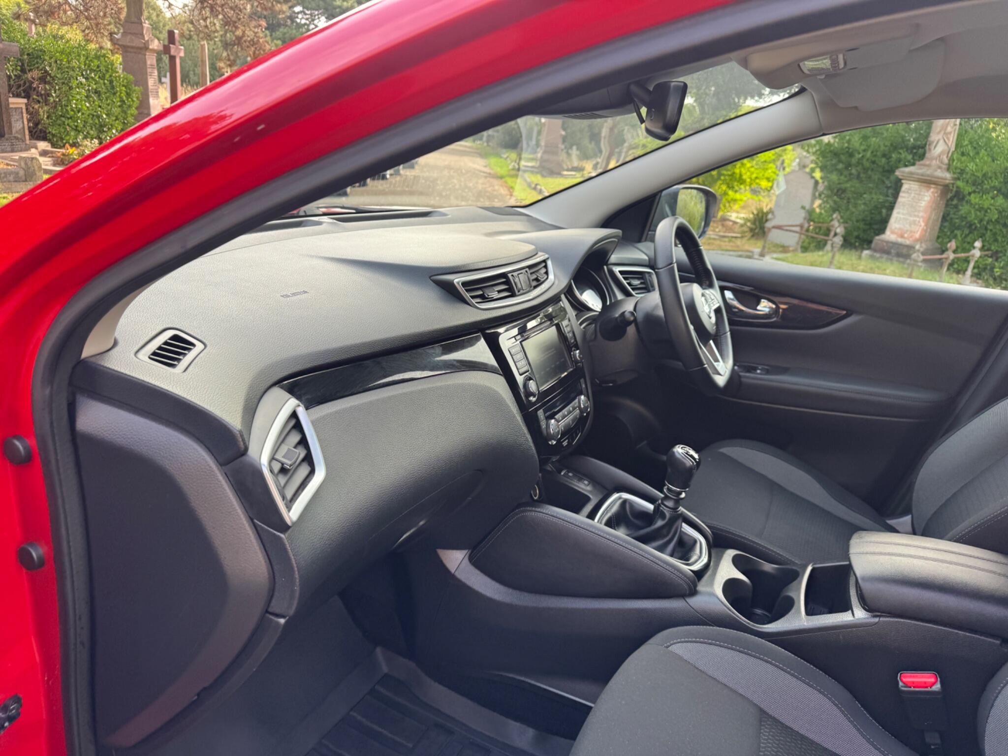 Nissan Qashqai view 25