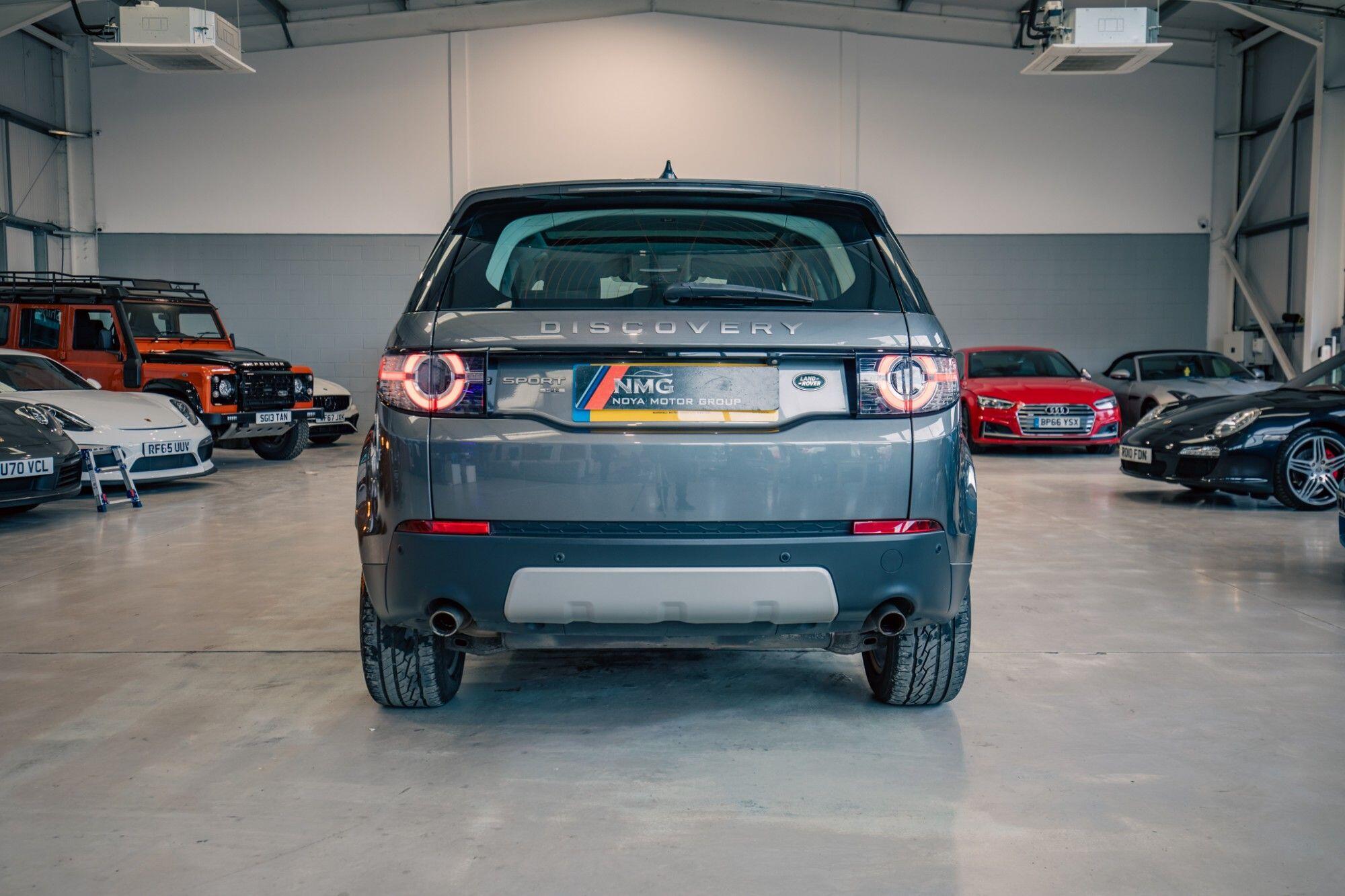 Land Rover Discovery Sport view 28