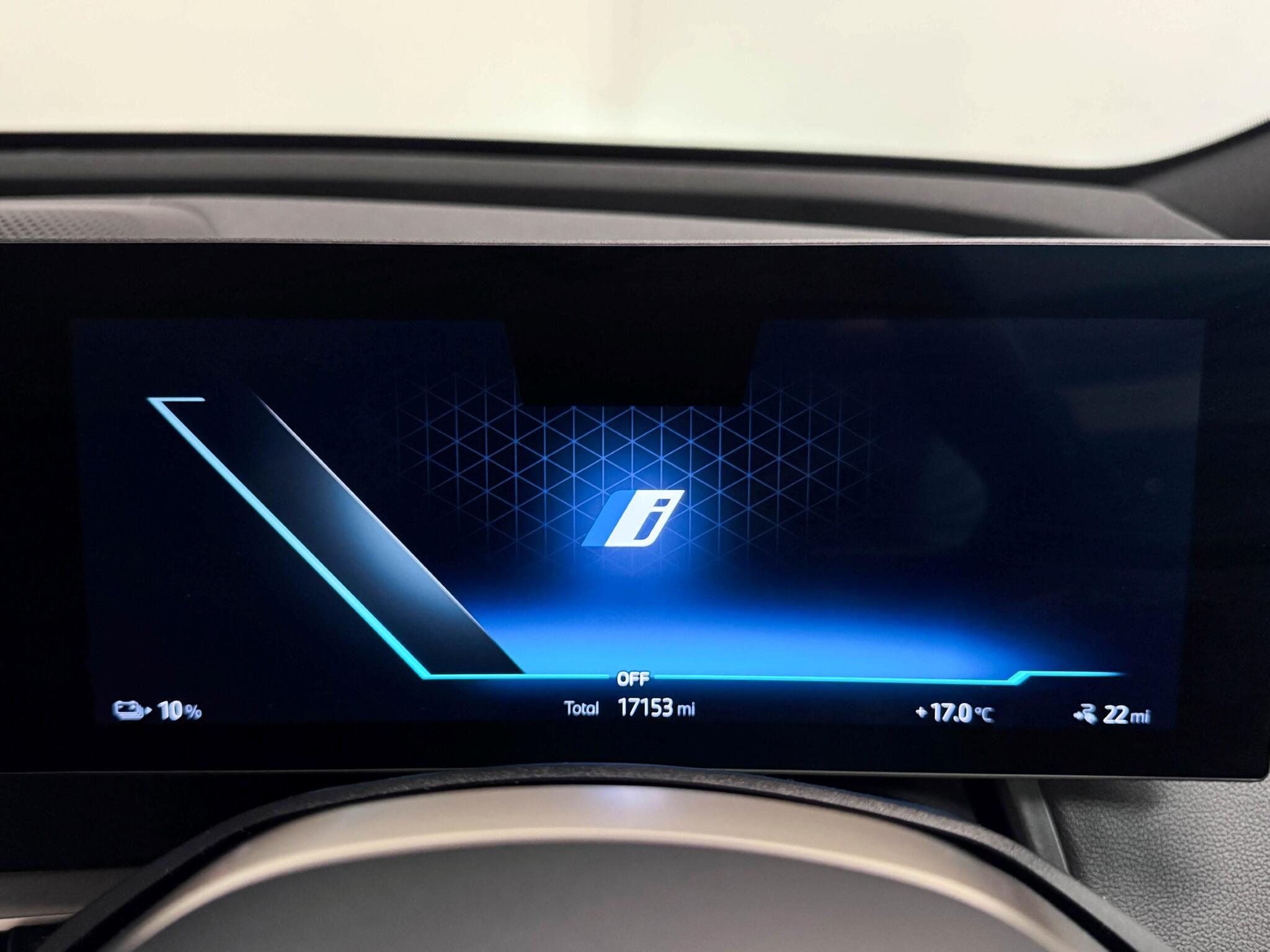 BMW Ix view 14