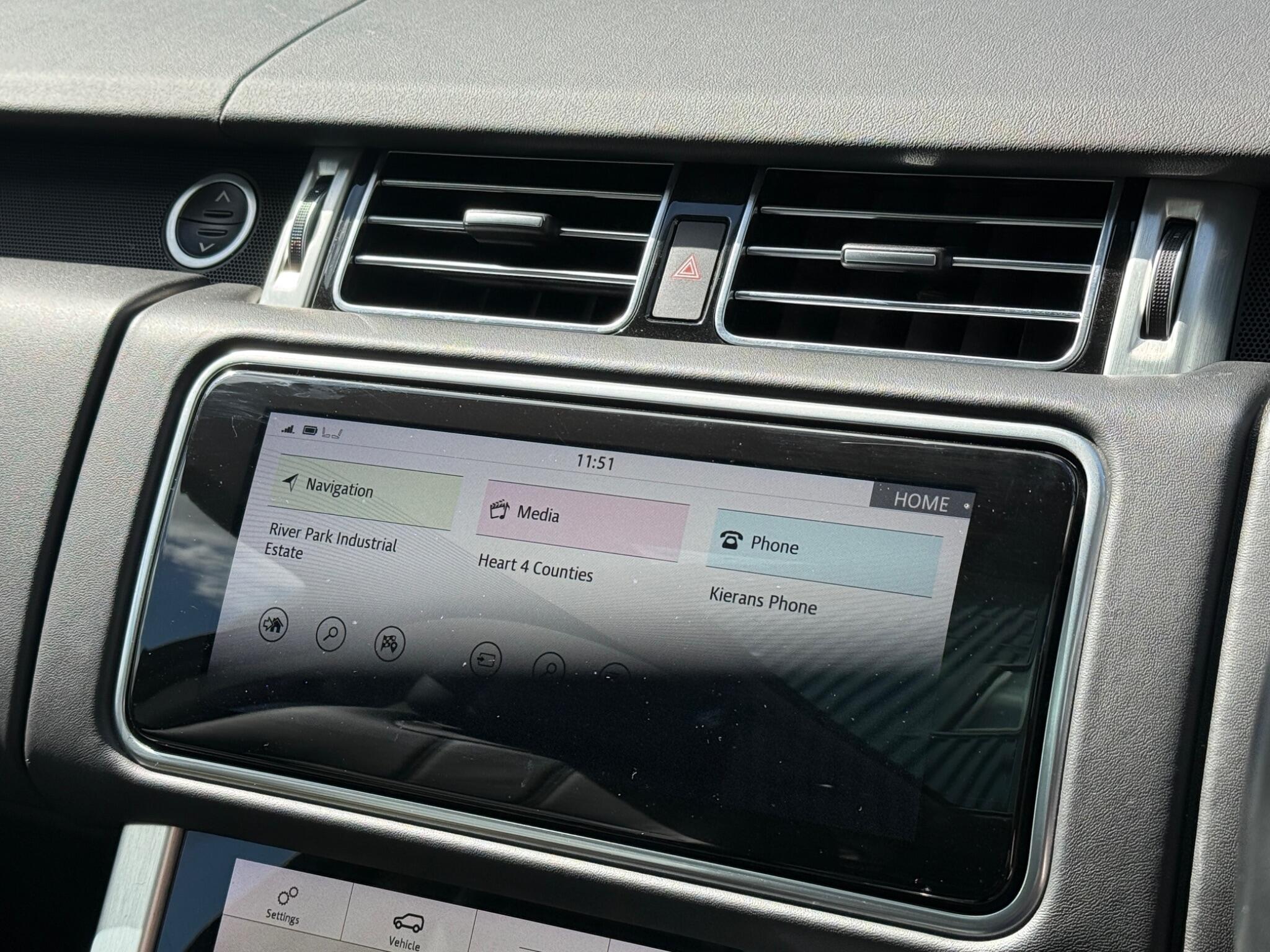 Land Rover Range Rover view 14