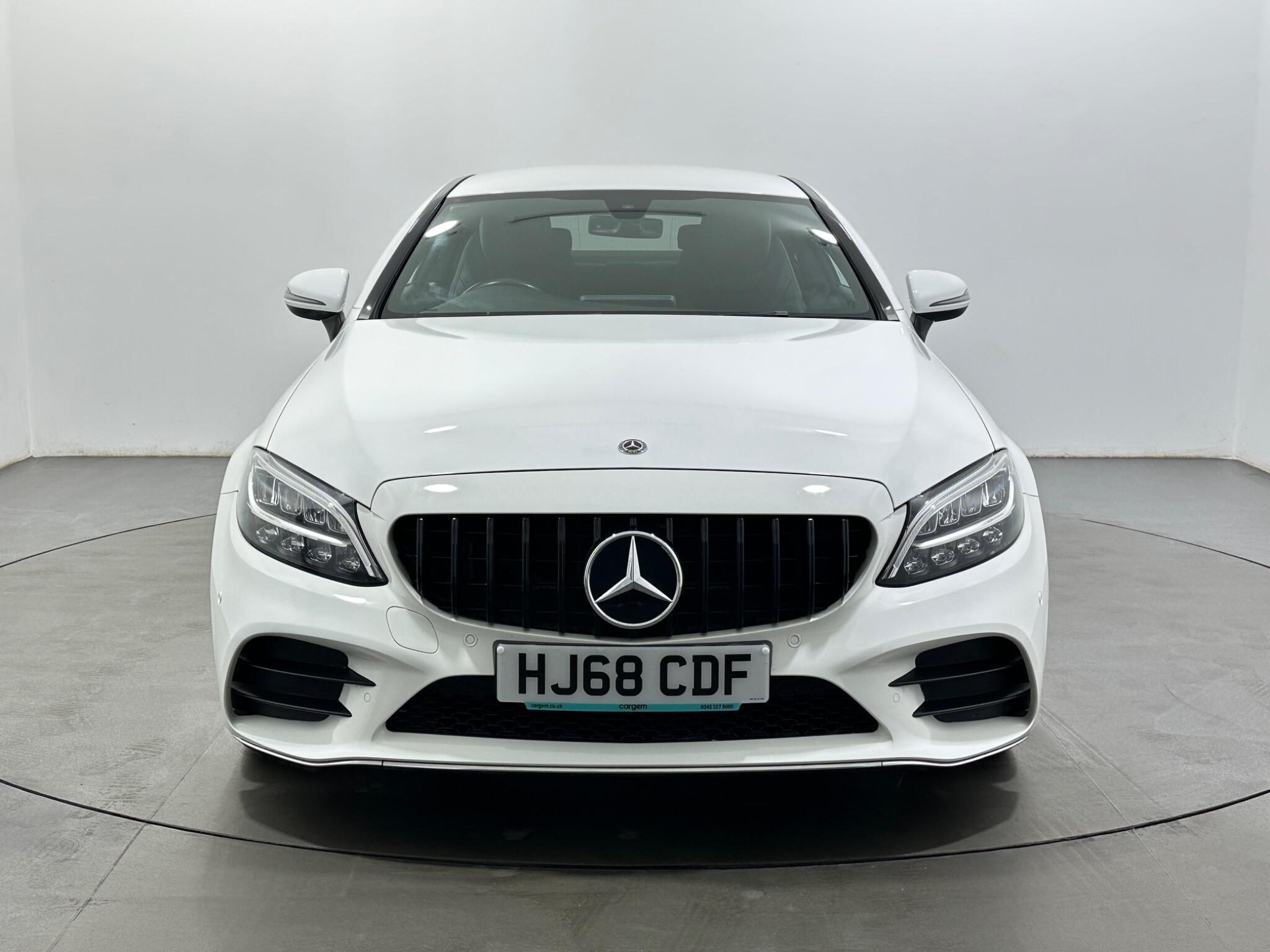 Mercedes-Benz C-Class view 3