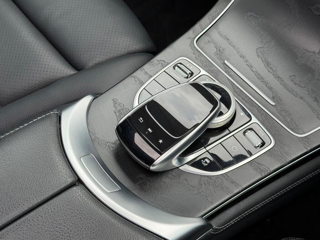 Mercedes-Benz GLC view 42