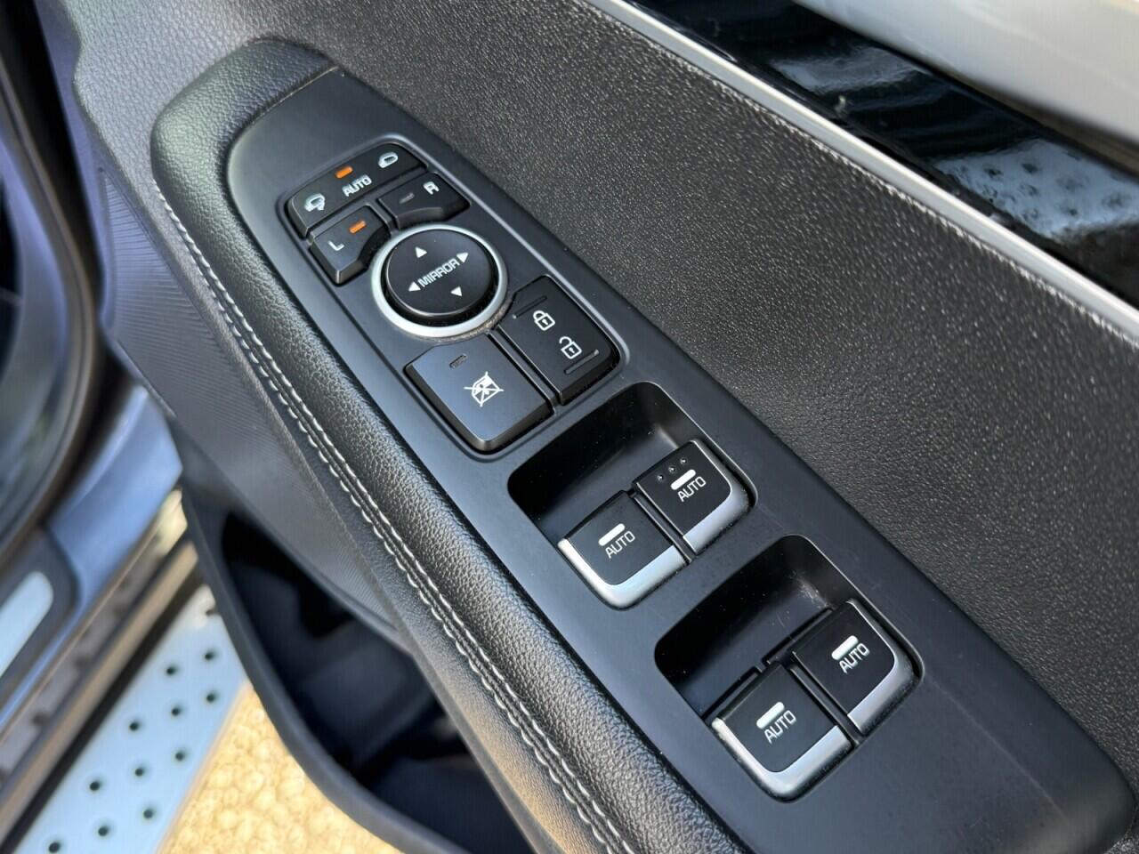 Kia Sorento view 32