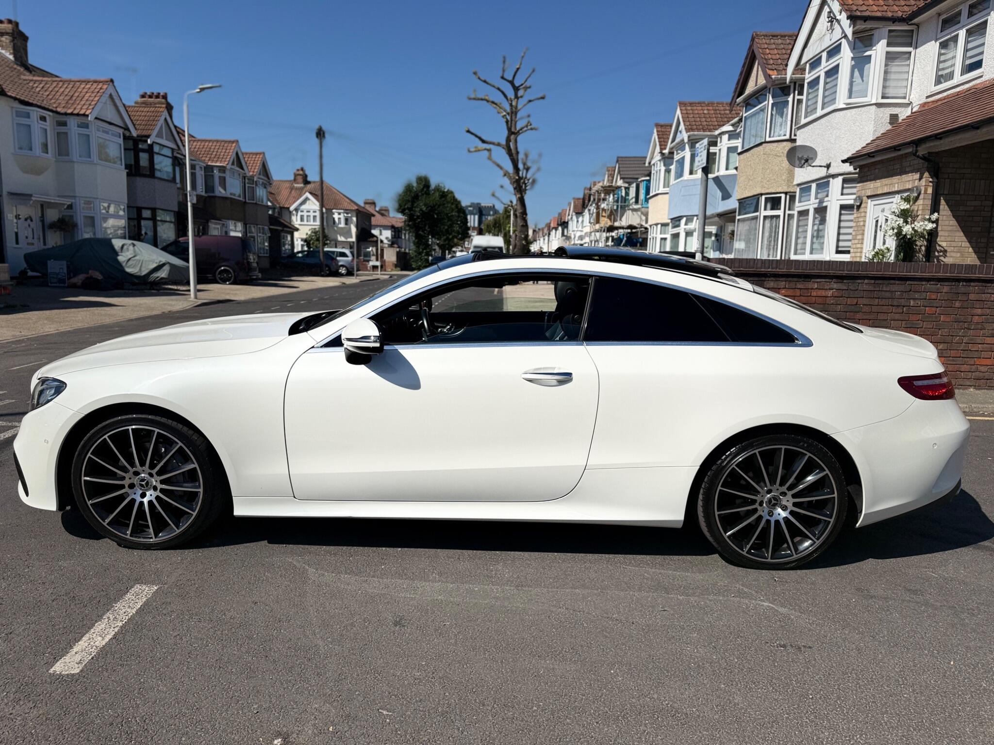 Mercedes-Benz E-Class view 7