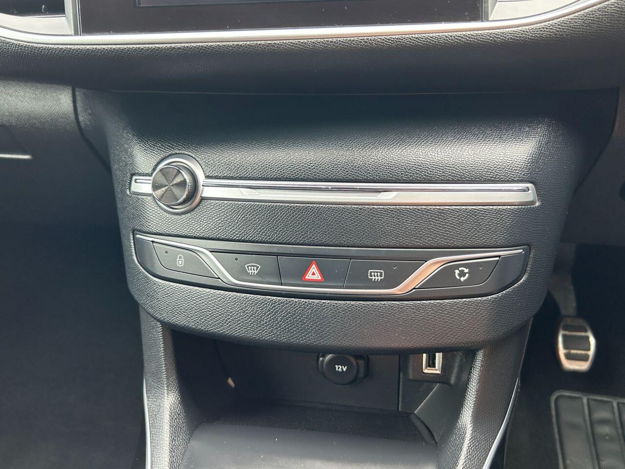 Peugeot 308 view 22