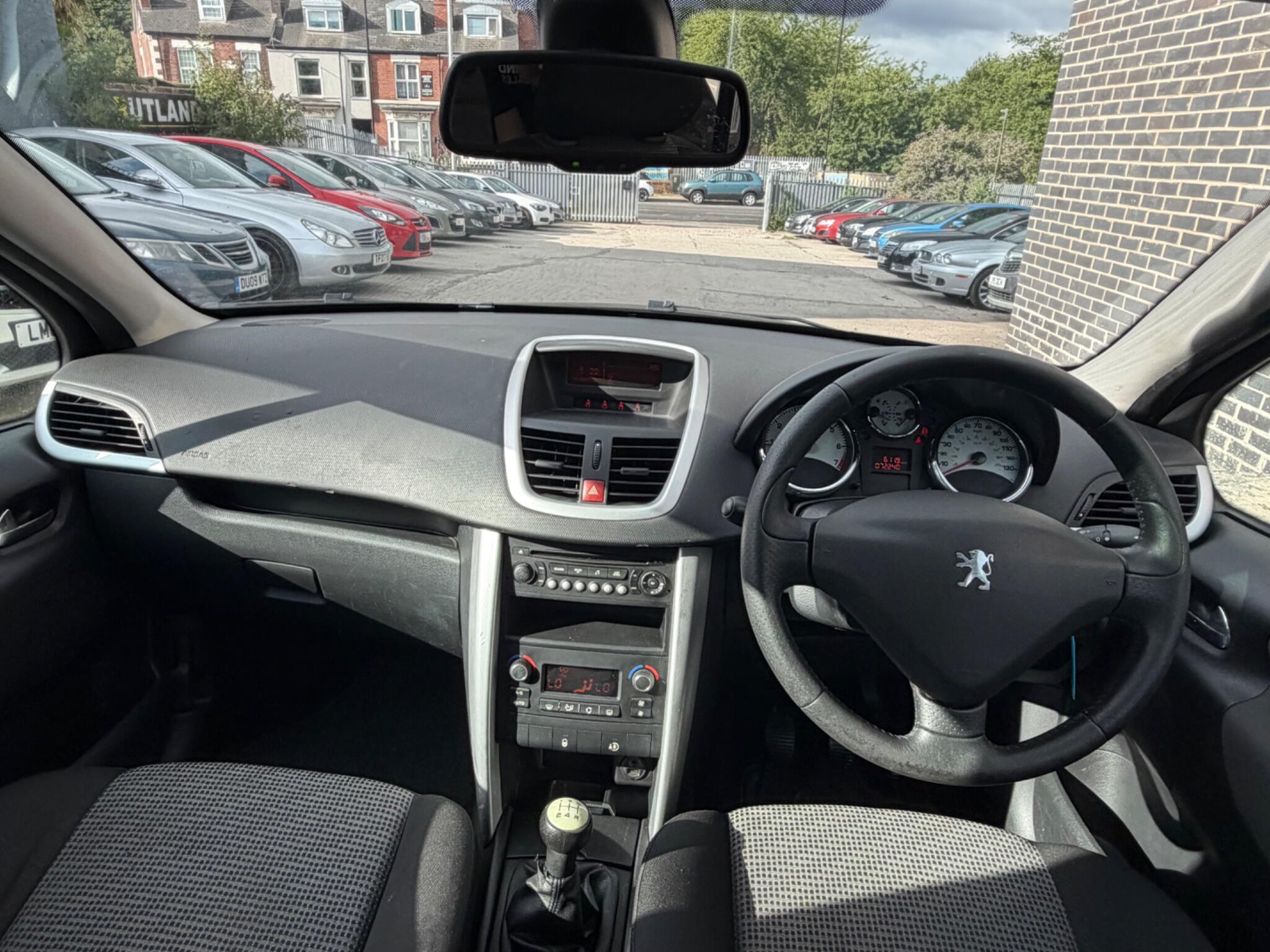 Peugeot 207 view 24