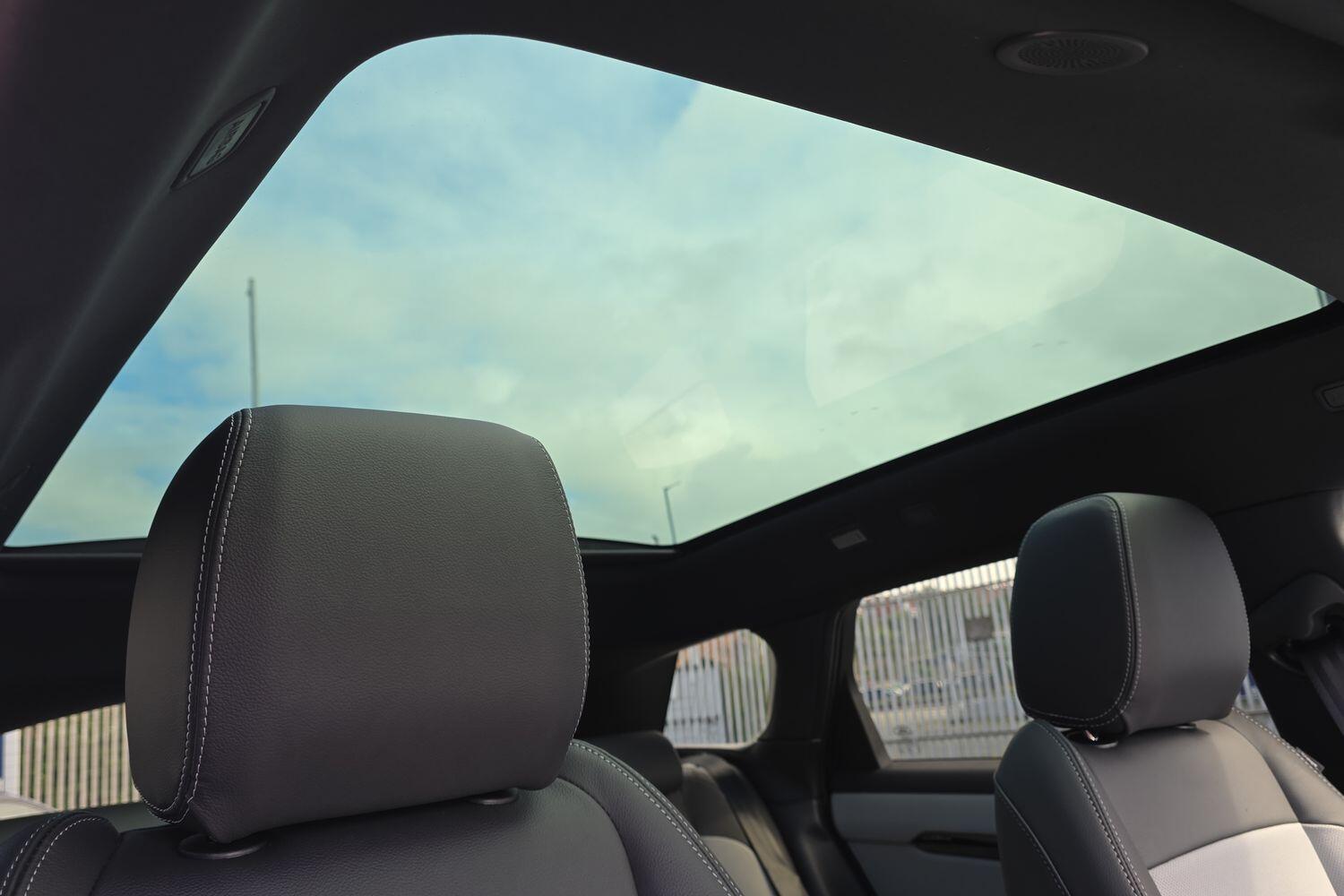 Land Rover Range Rover Evoque view 15