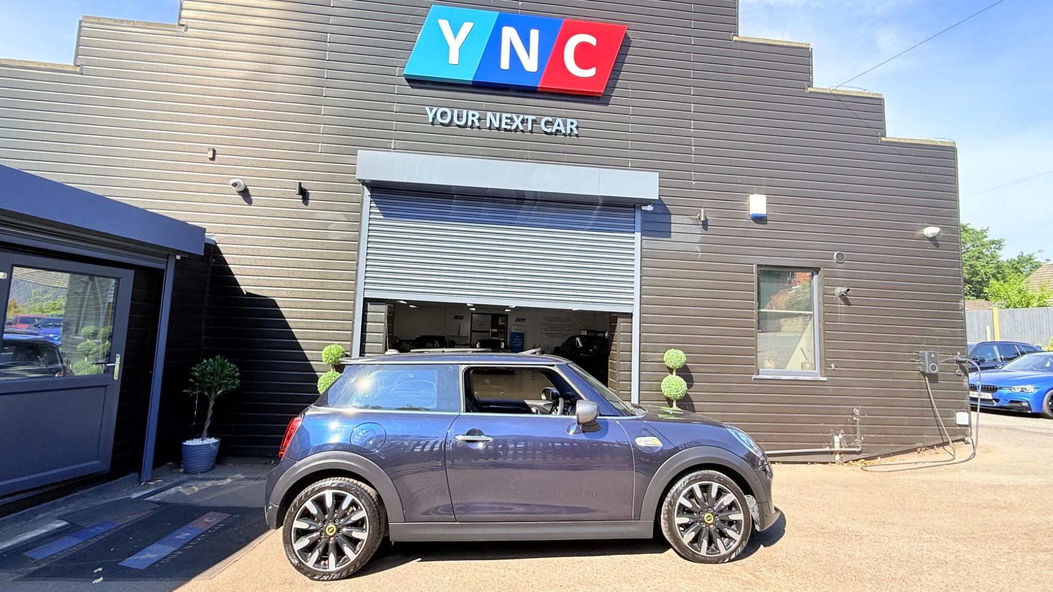 MINI Hatch view 65