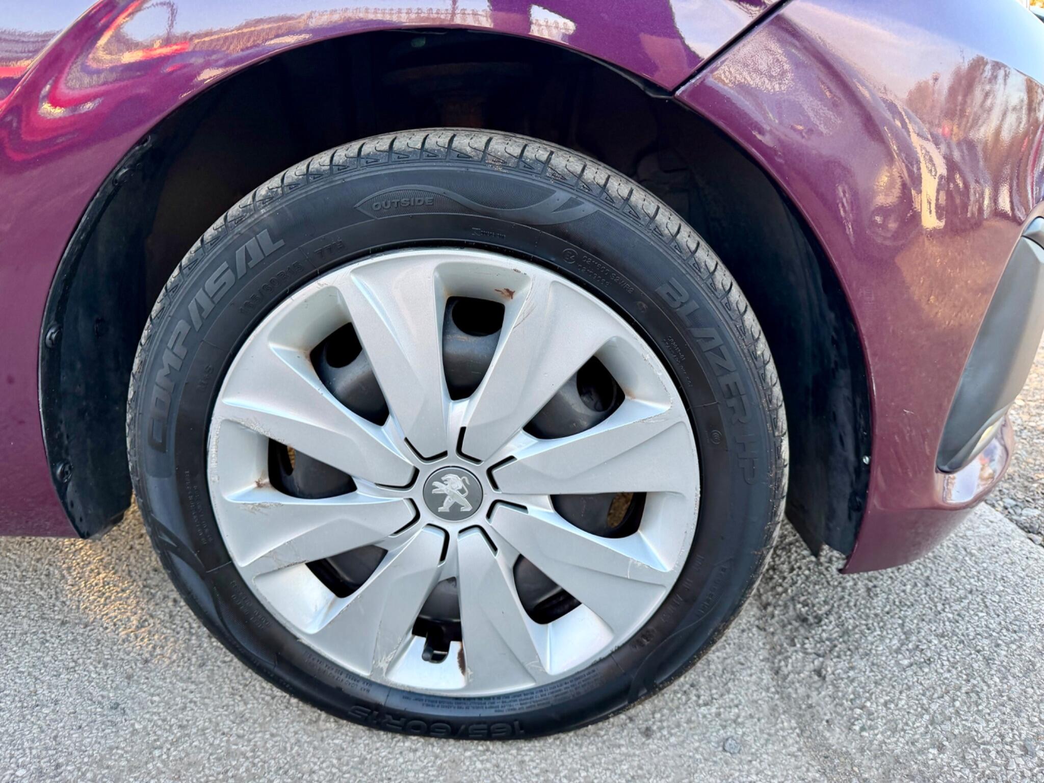 Peugeot 108 view 44