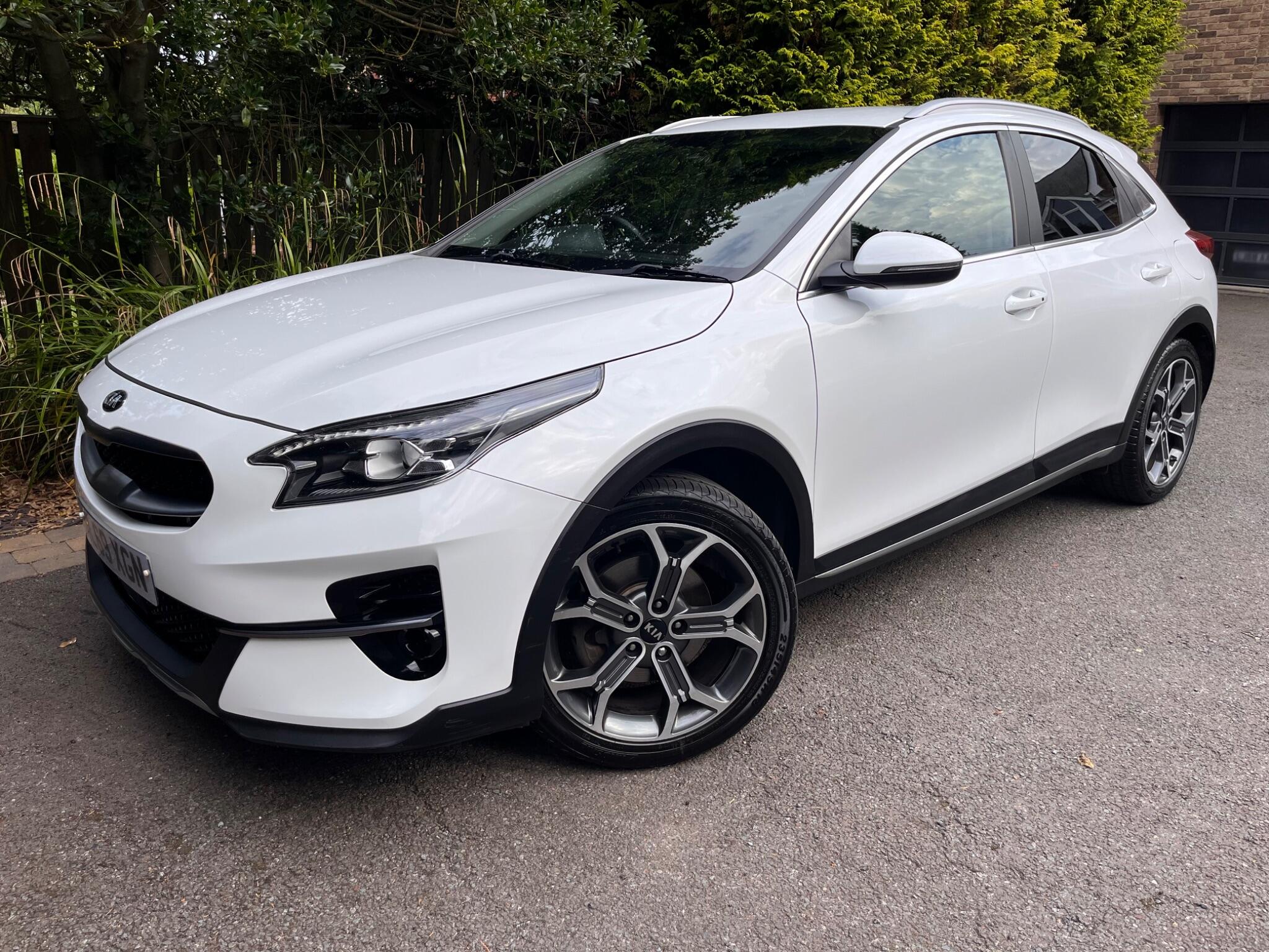 Kia Xceed view 3
