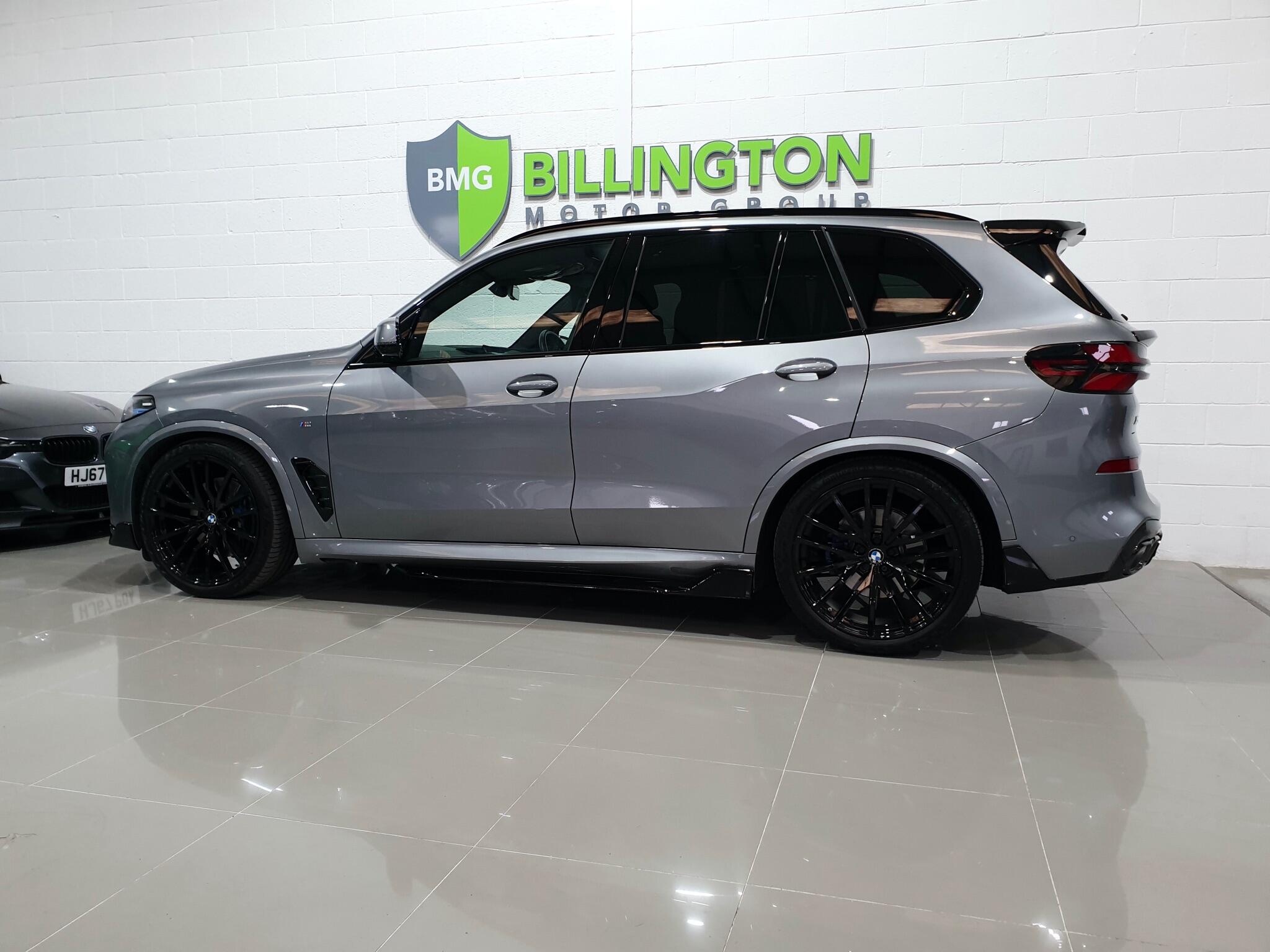 BMW X5 view 34