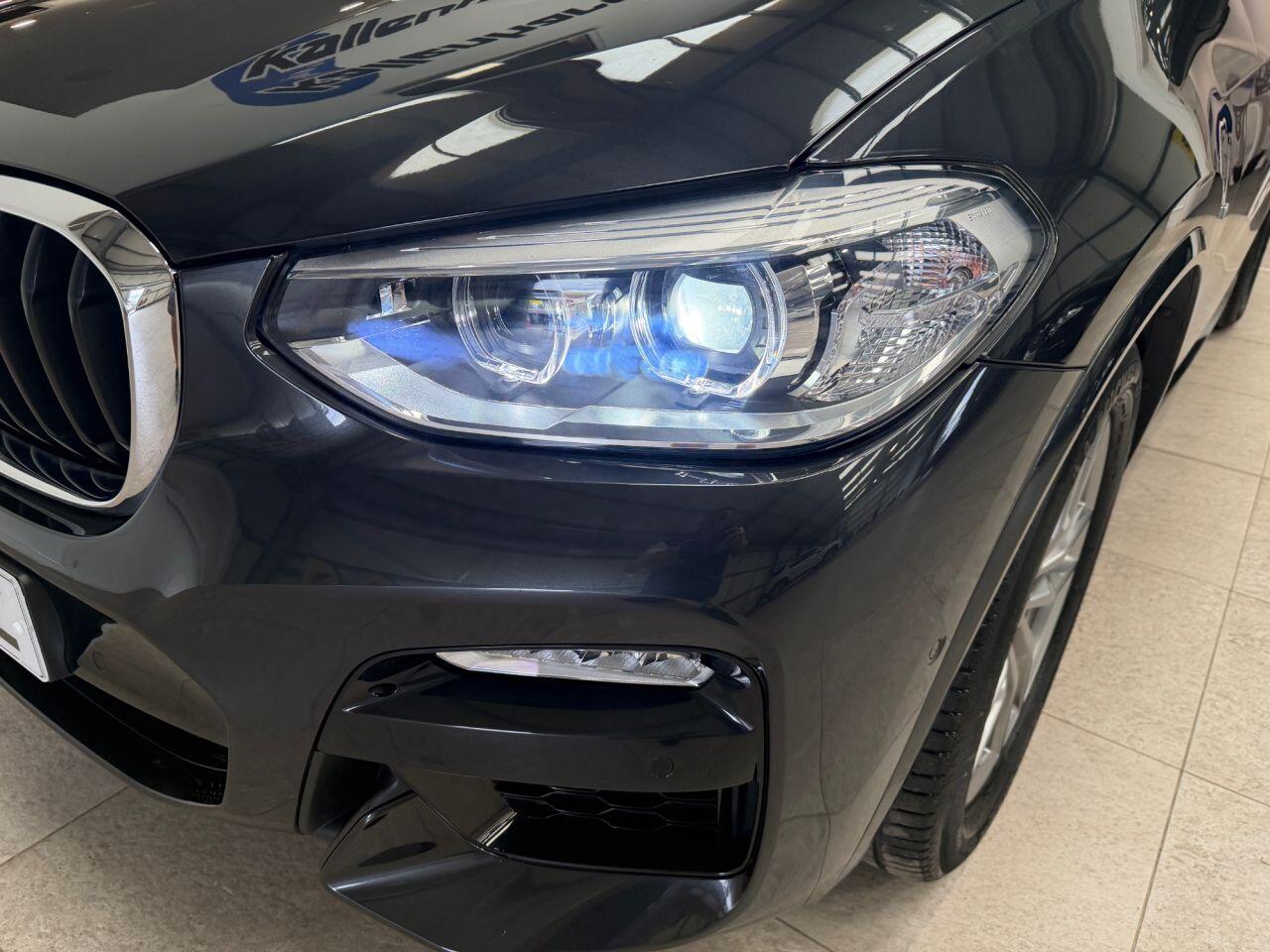 BMW X3 view 6