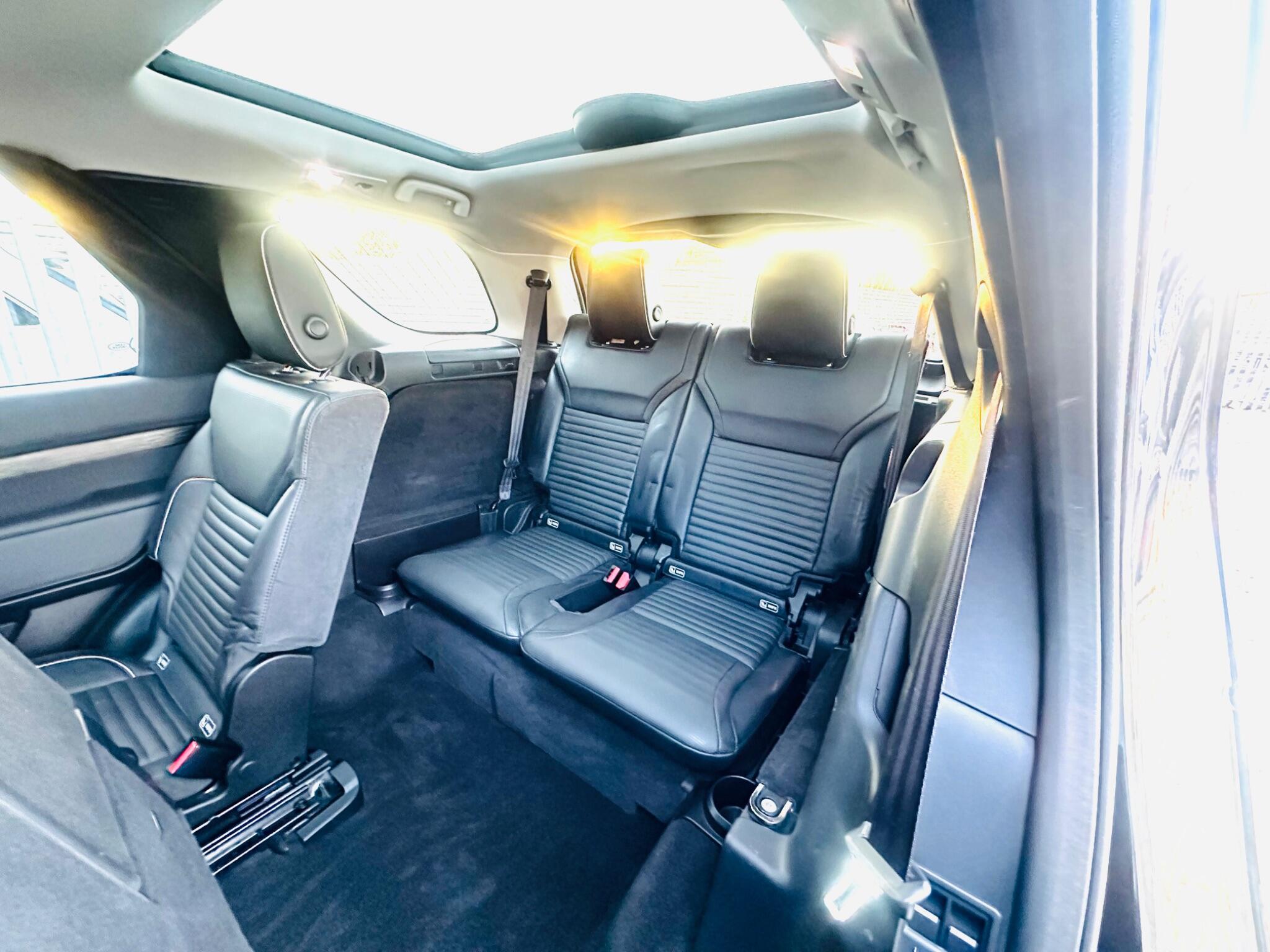 Land Rover Discovery view 76