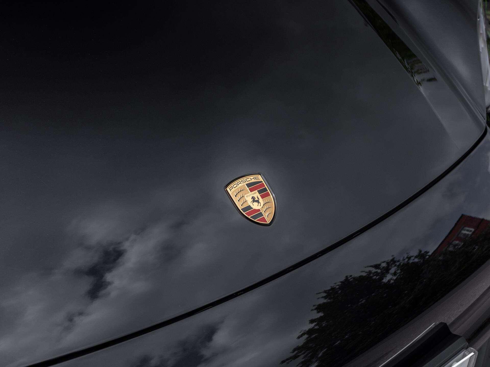 Porsche Macan view 40