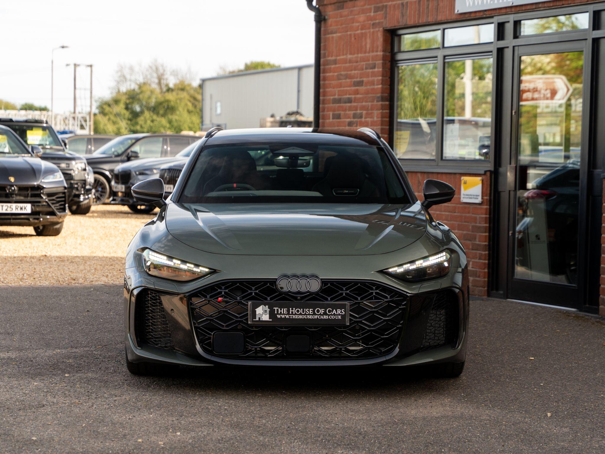 Audi RS5 view 9