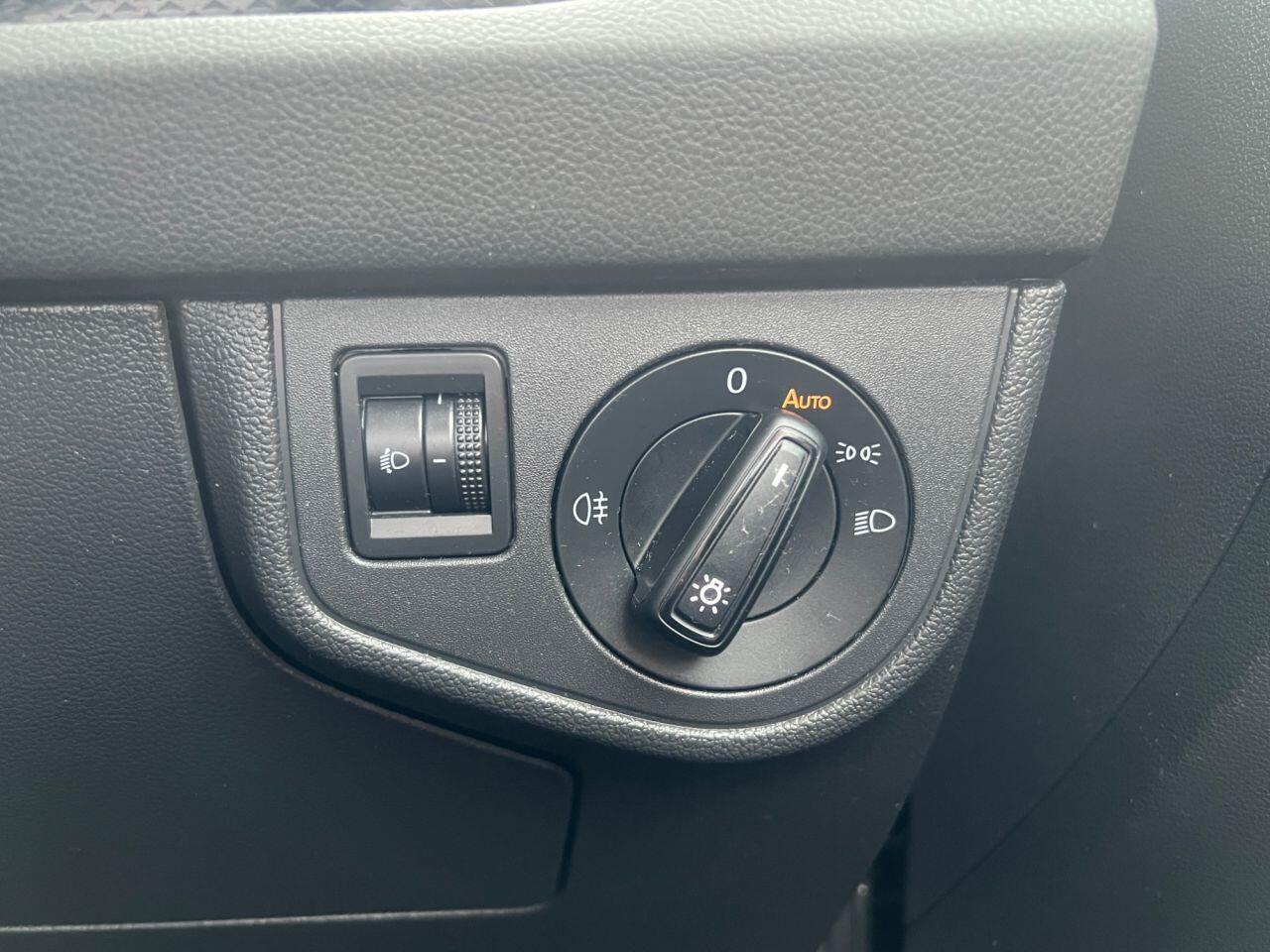 Volkswagen Polo view 22