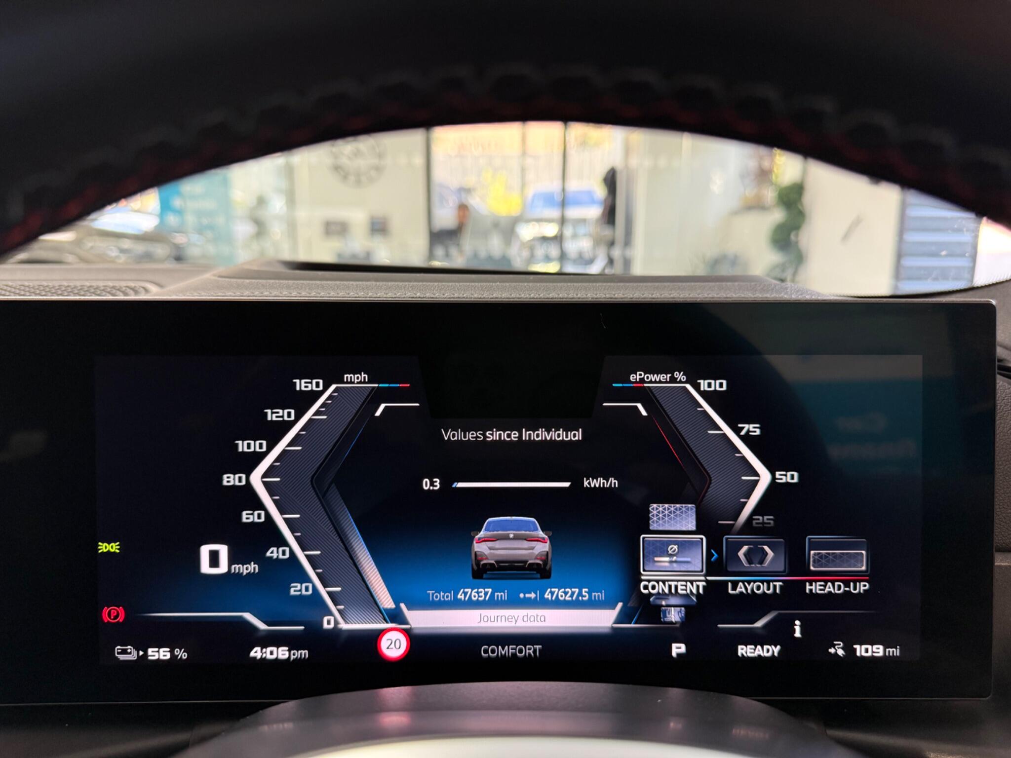 BMW i4 view 25
