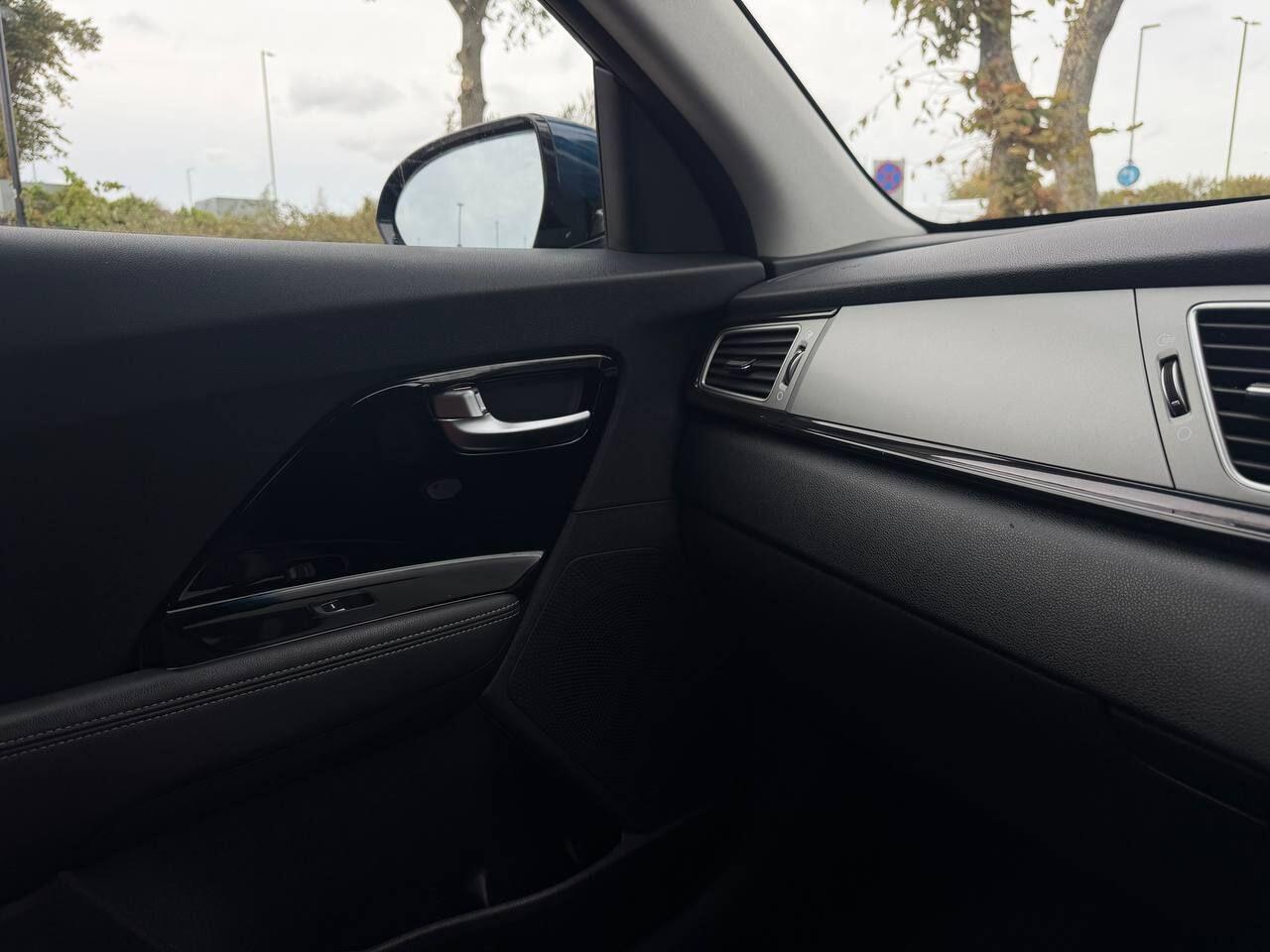 Kia Niro view 32