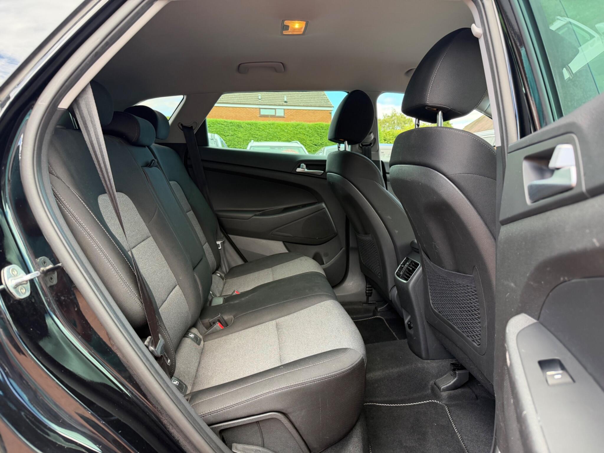 Hyundai Tucson view 32