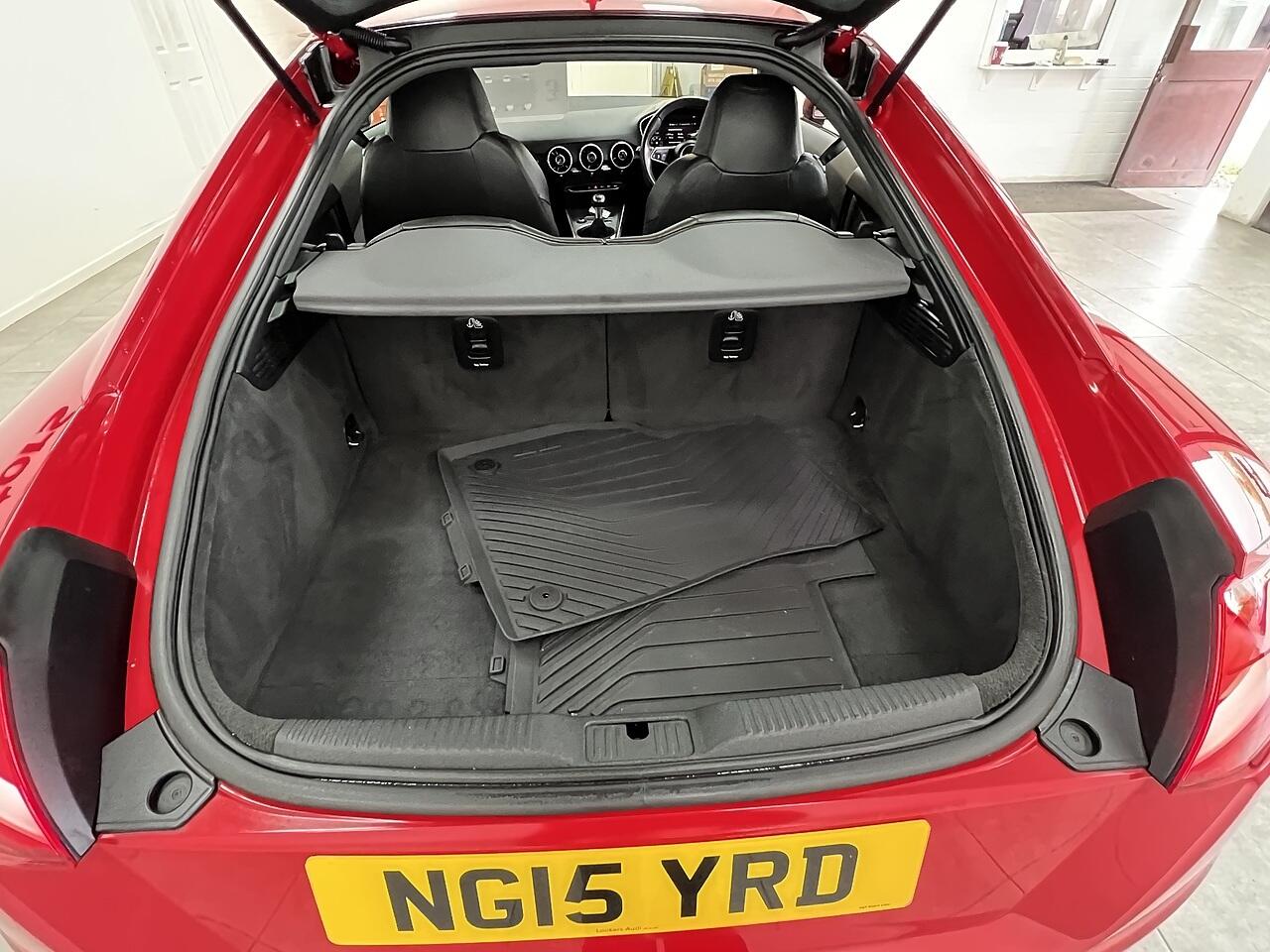 Audi TT view 13