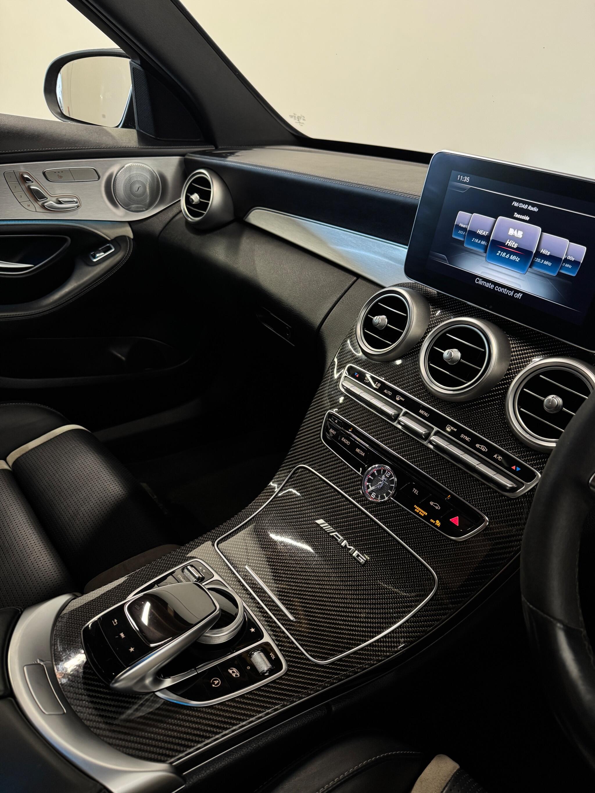Mercedes-Benz C-Class view 19
