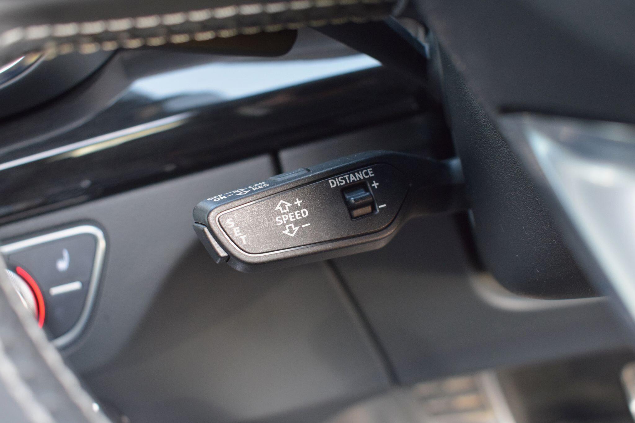 Audi SQ5 view 15