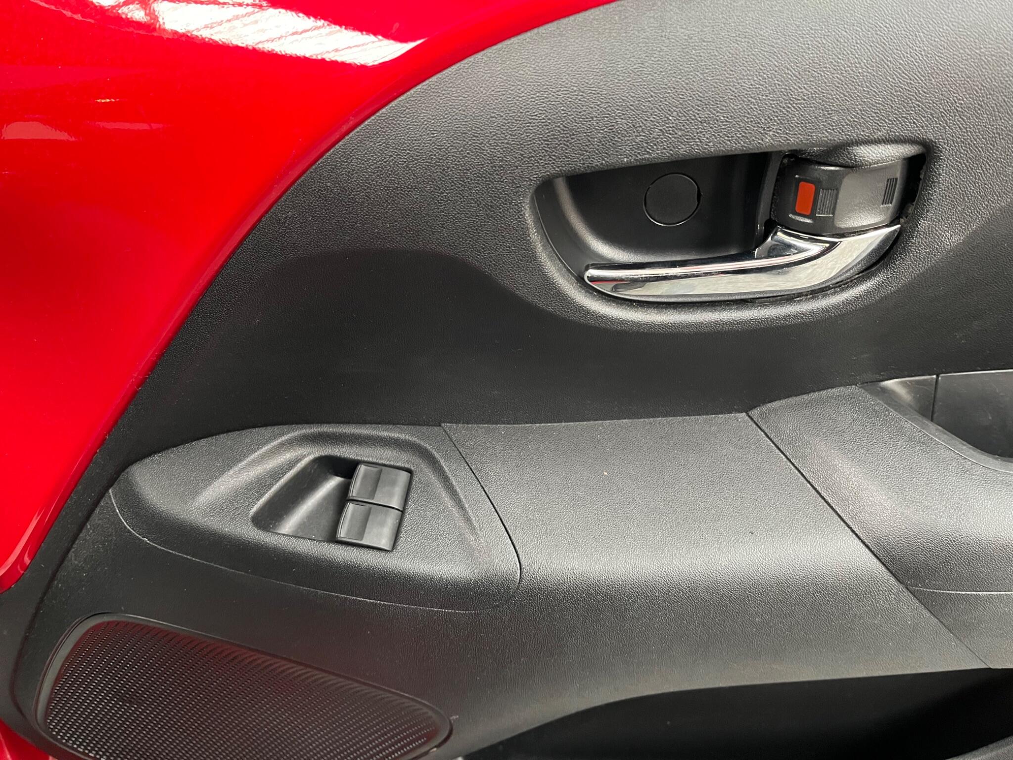 Peugeot 108 view 26