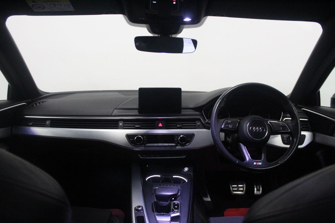 Audi A4 view 29