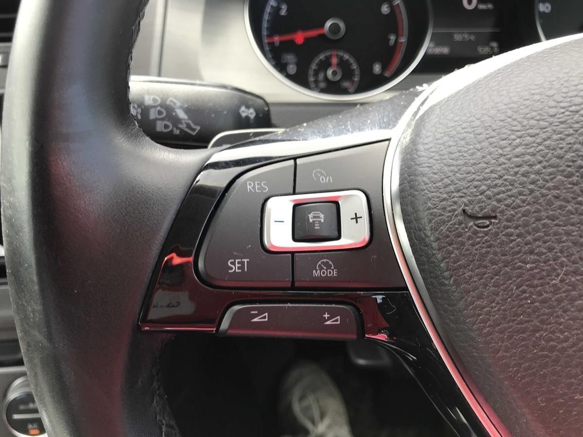 Volkswagen Golf view 16